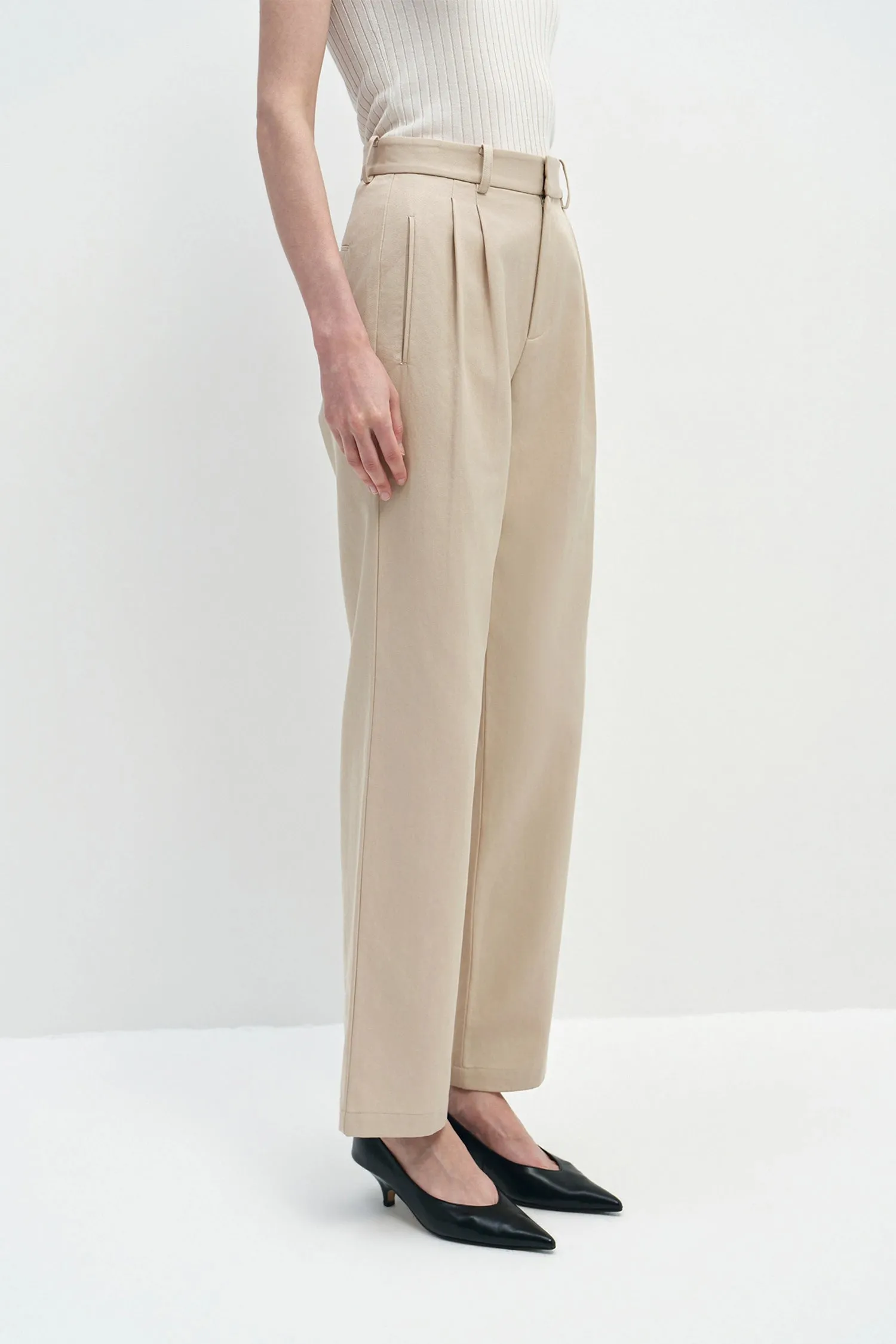 Elowen Pleat Front Twill Pant sold by Rue Sophie product image thumbnail 3
