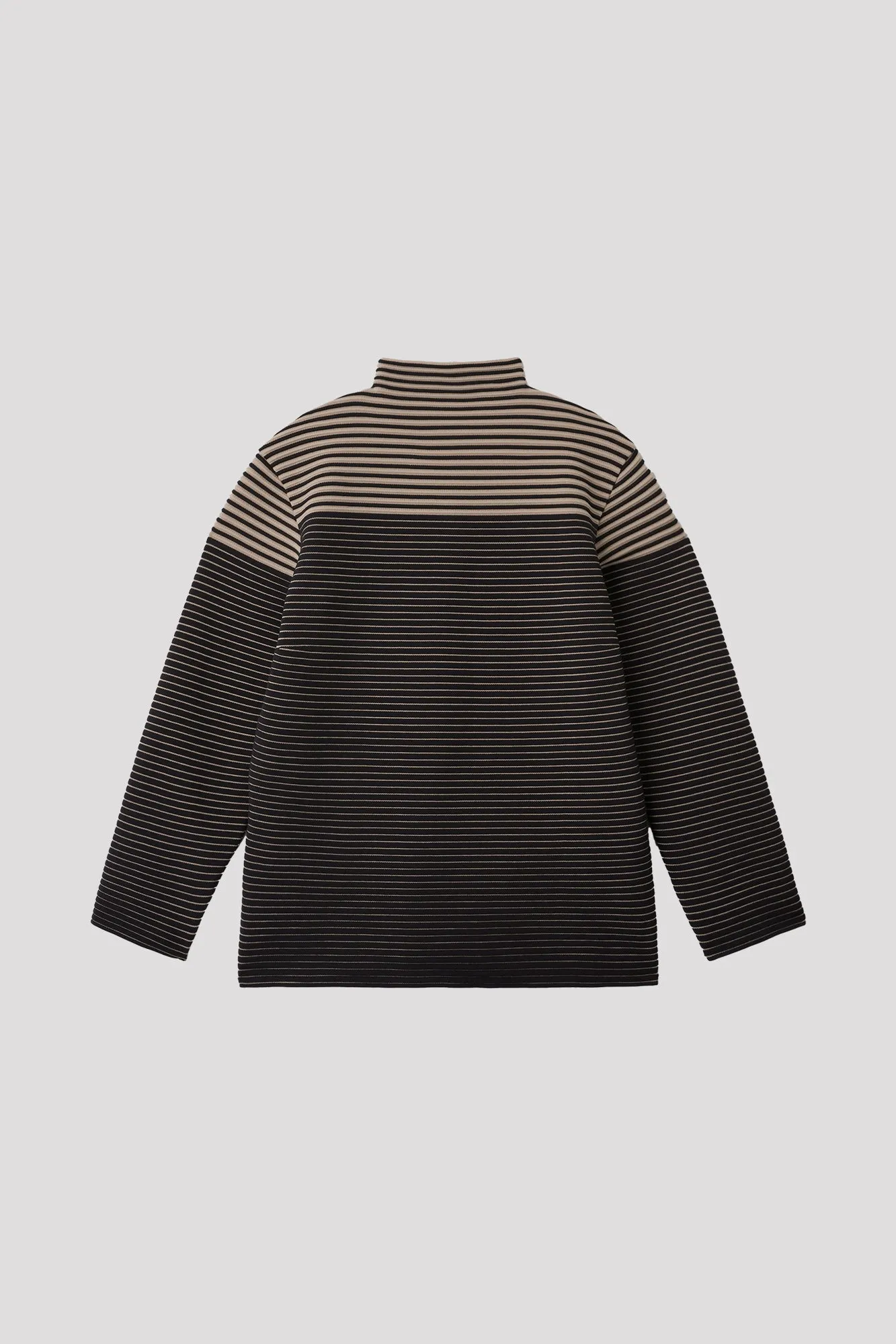 BS STRATUM PULLOVER sold by CFCL Womens