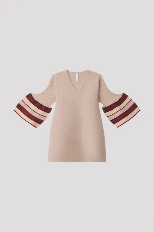 POTTERY SHORT BELL SLEEVE FLARE TOP made by CFCL Womens