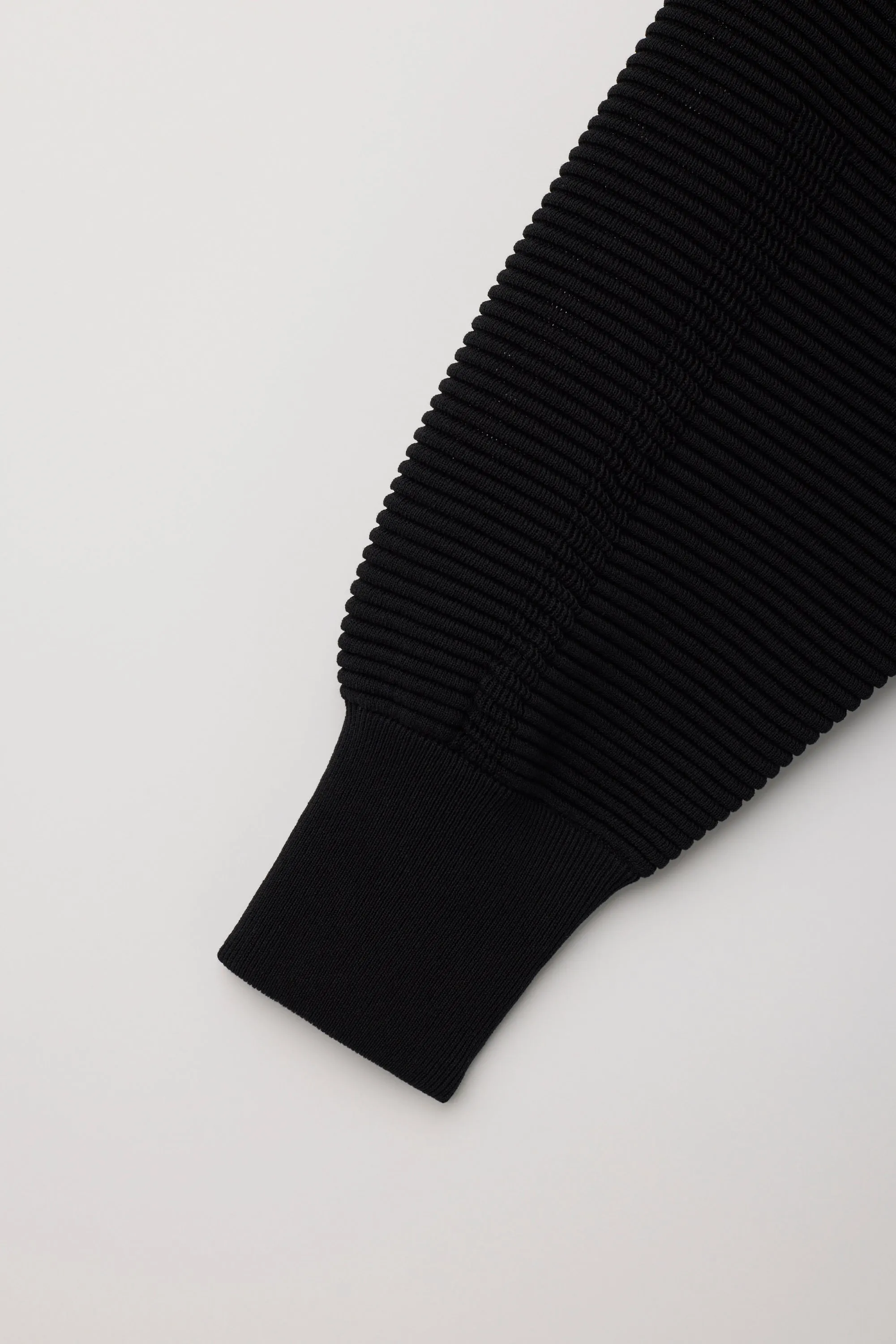 TC STRATUM JOGGER PANTS sold by CFCL Womens product image thumbnail 4