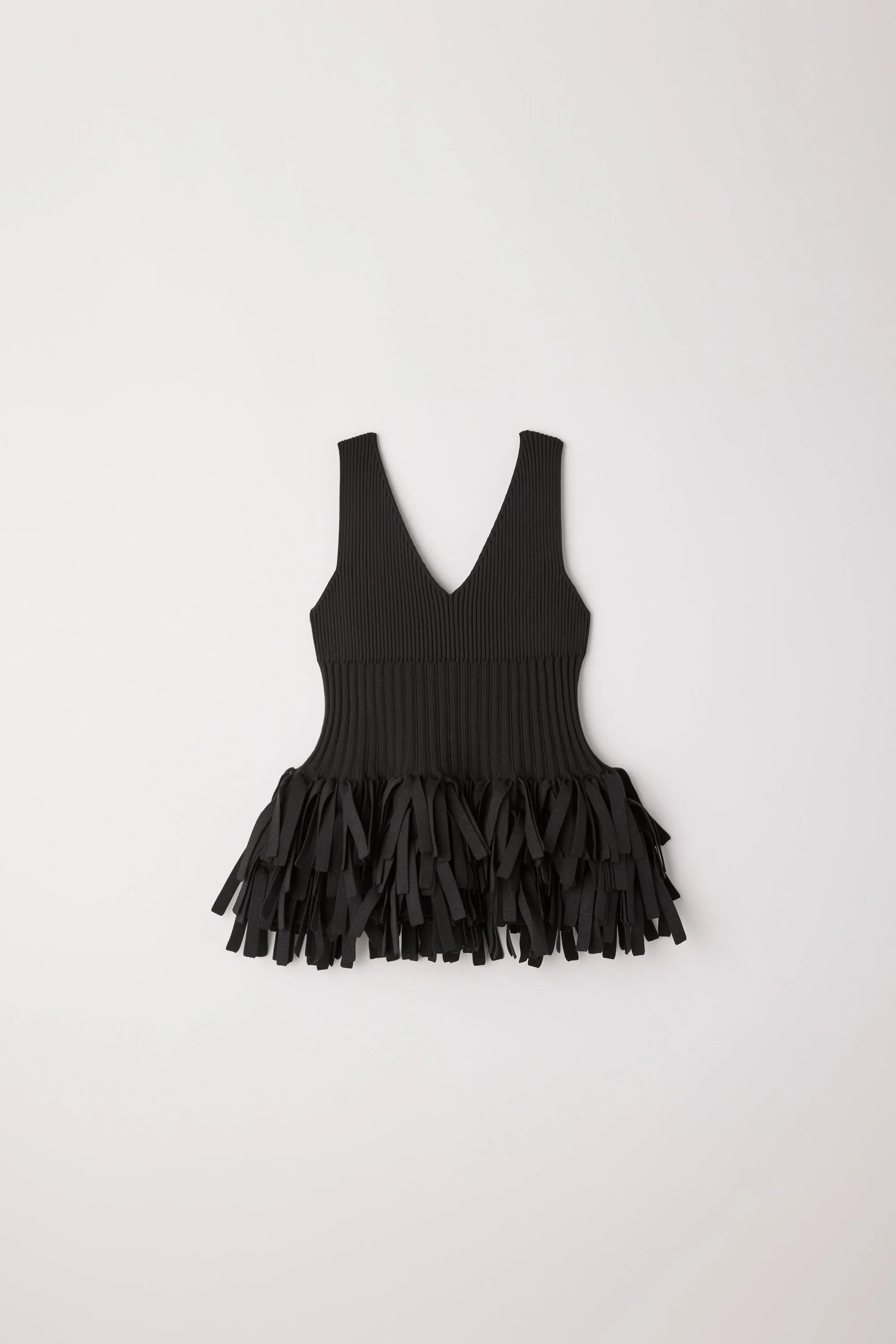 【VOL.10 1st delivery】FLUTED GLITTER FRINGE V-NECK SLEEVELESS TOP sold by CFCL Womens product image thumbnail 4