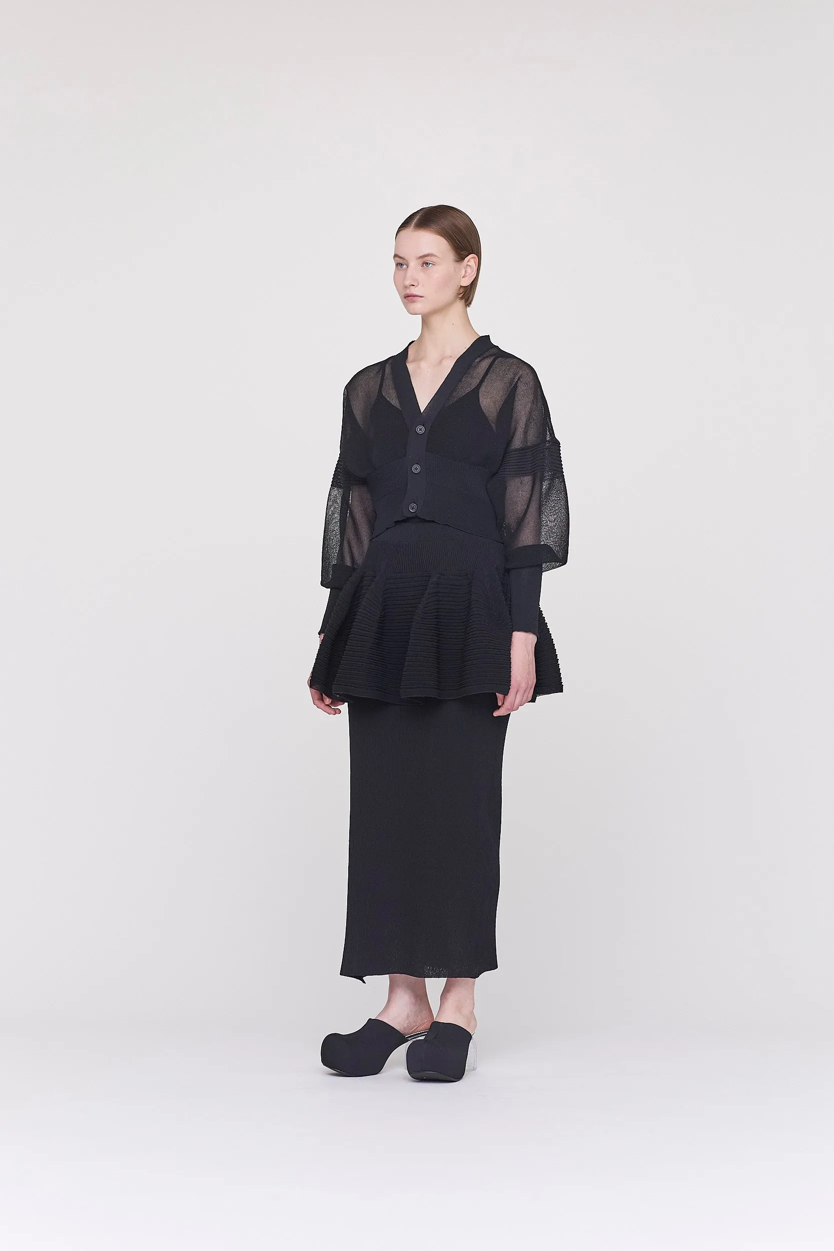 【VOL.11 2nd delivery】TC GARTER LUCENT CROPPED CARDIGAN sold by CFCL Womens product image thumbnail 4