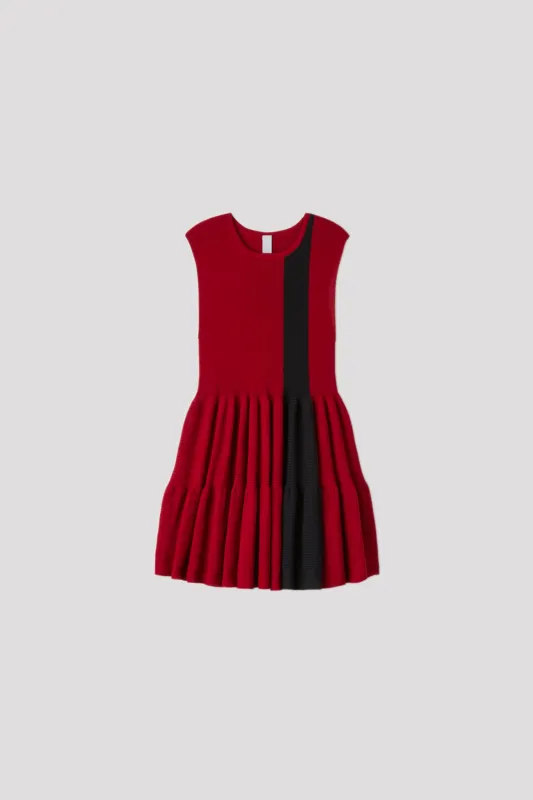 CASCADES SLEEVELESS TOP made by CFCL Womens