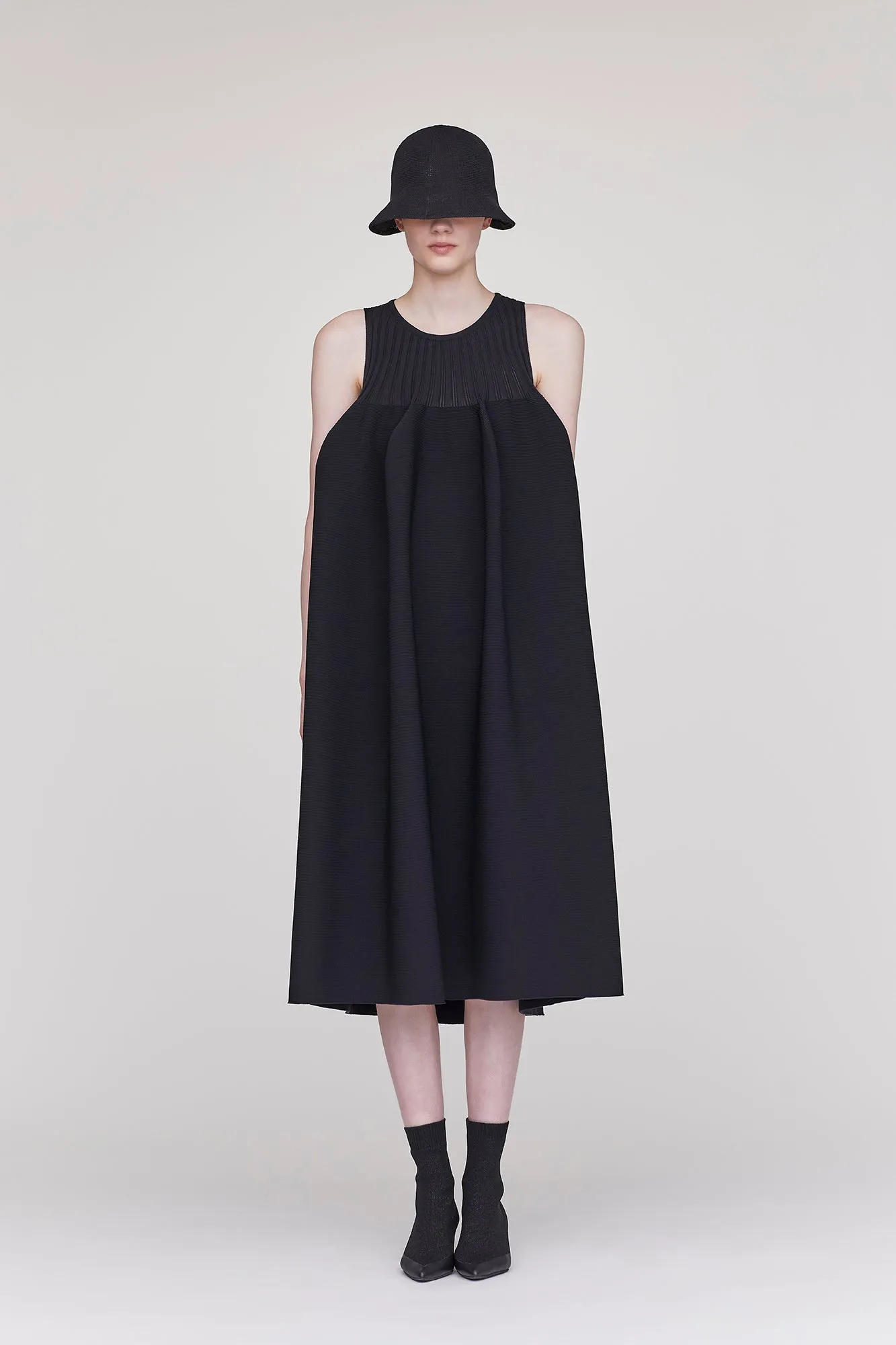 POTTERY SLEEVELESS BUST FLARE DRESS sold by CFCL Womens product image thumbnail 4