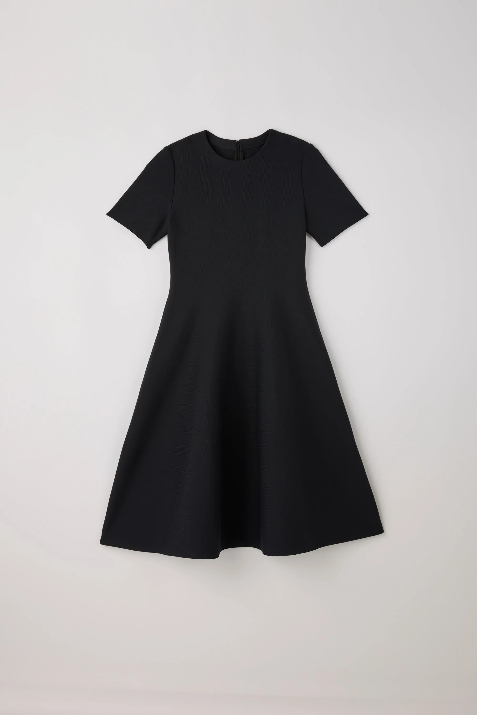 【2027年2月上旬頃配送】MILAN SHORT SLEEVE DRESS sold by CFCL Womens product image thumbnail 3