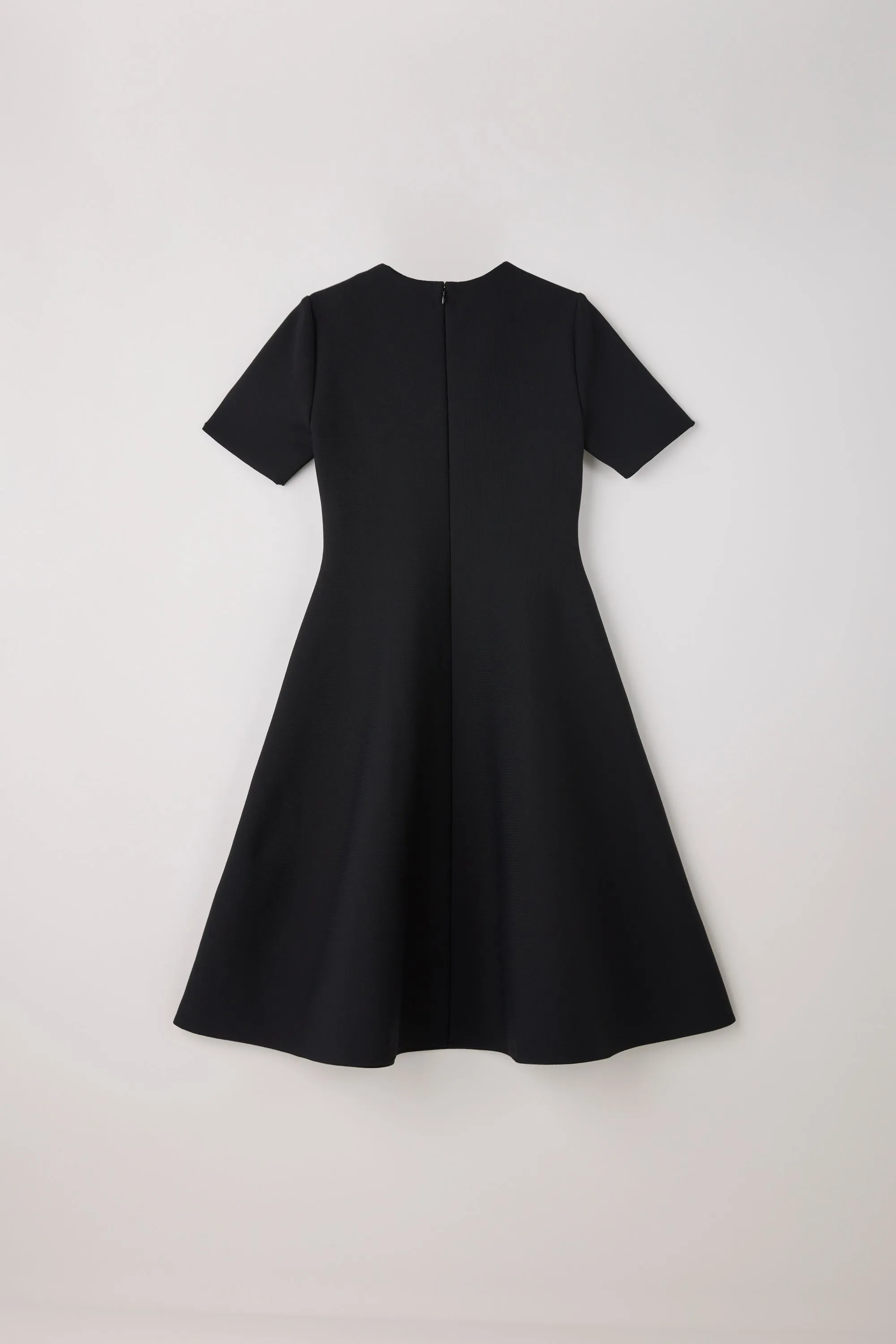 【2027年2月上旬頃配送】MILAN SHORT SLEEVE DRESS sold by CFCL Womens product image thumbnail 2