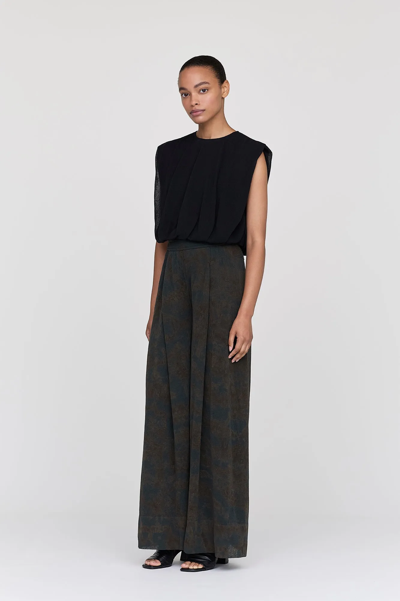 OVERWRAPPED TC LUCENT CROPPED SLEEVELESS TOP sold by CFCL Womens product image thumbnail 5
