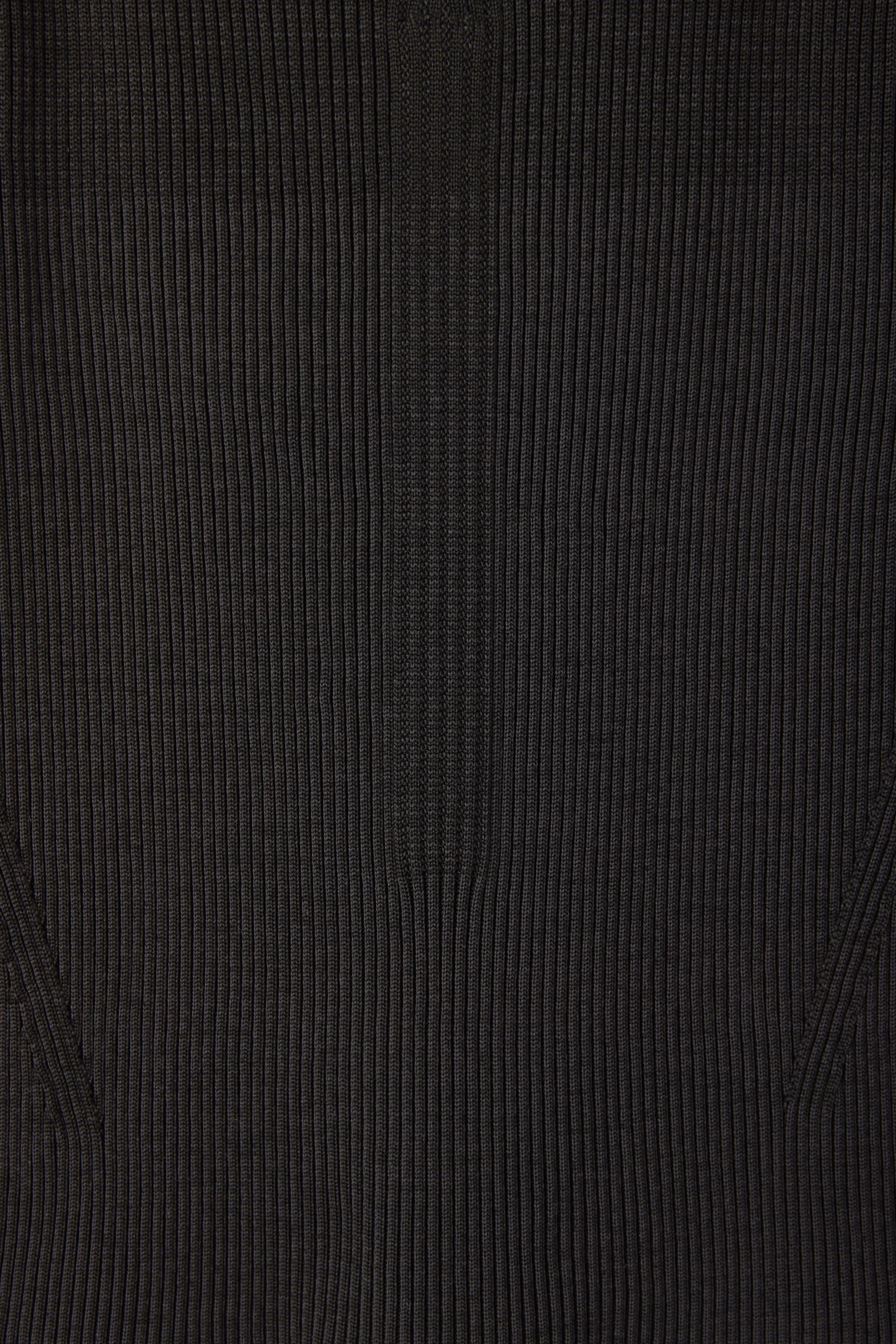 【2027年2月上旬頃配送】PORTRAIT CAMISOLE TOP sold by CFCL Womens product image thumbnail 3