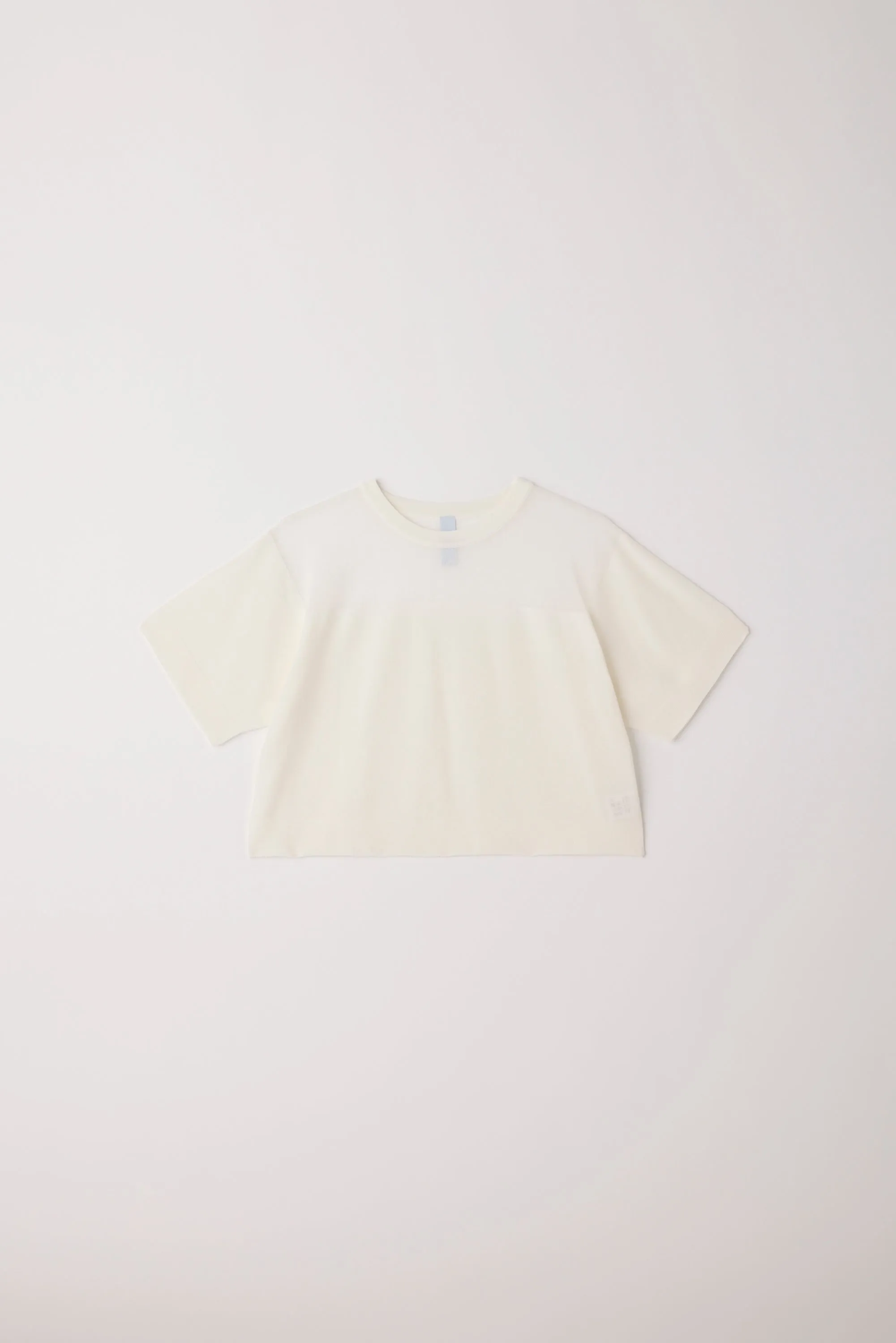 【2027年3月上旬頃配送】TC SOFT LUCENT CROPPED TOP sold by CFCL Womens product image thumbnail 2