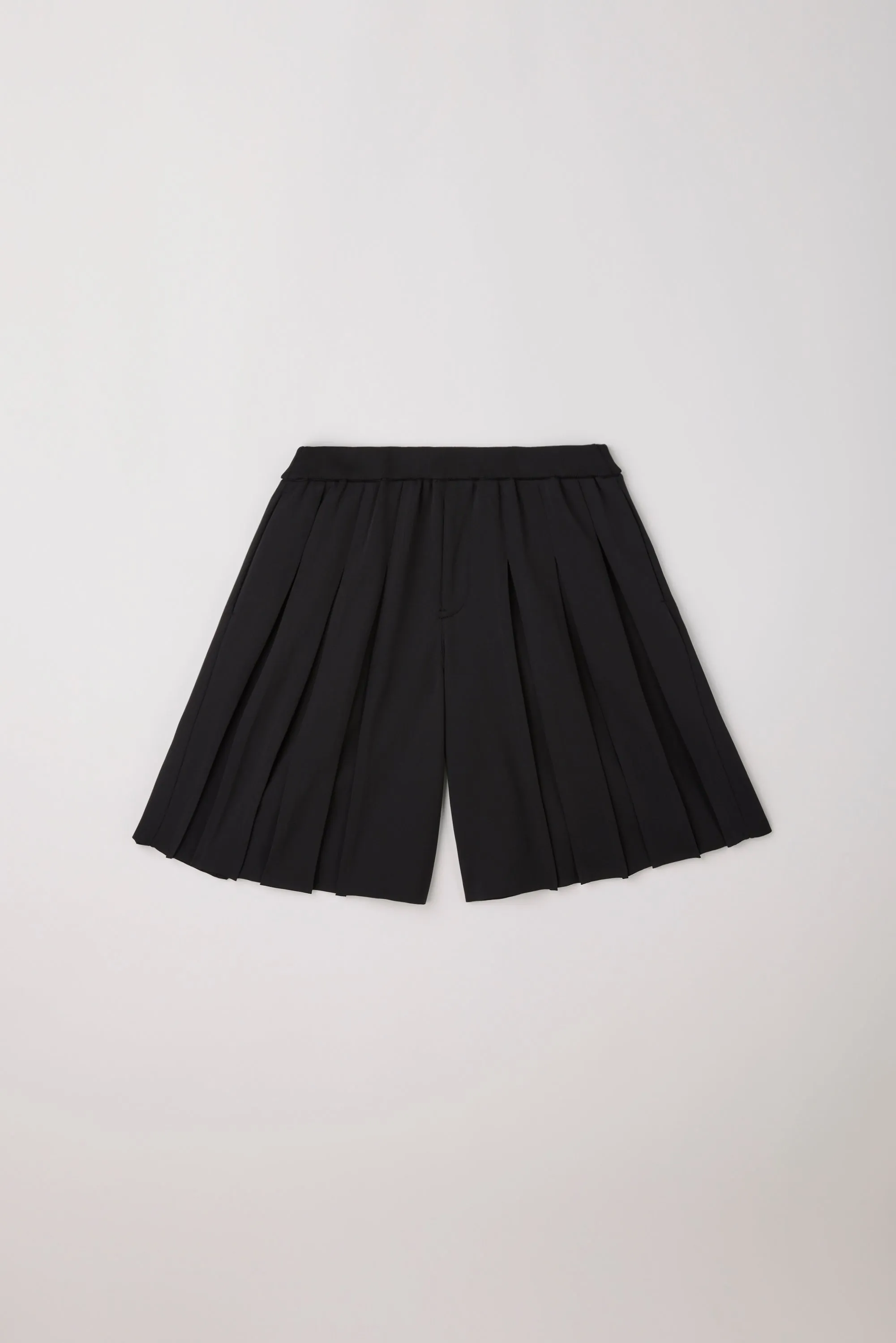 【2027年1月上旬頃配送】WEDGED HALF PANTS sold by CFCL Womens product image thumbnail 2
