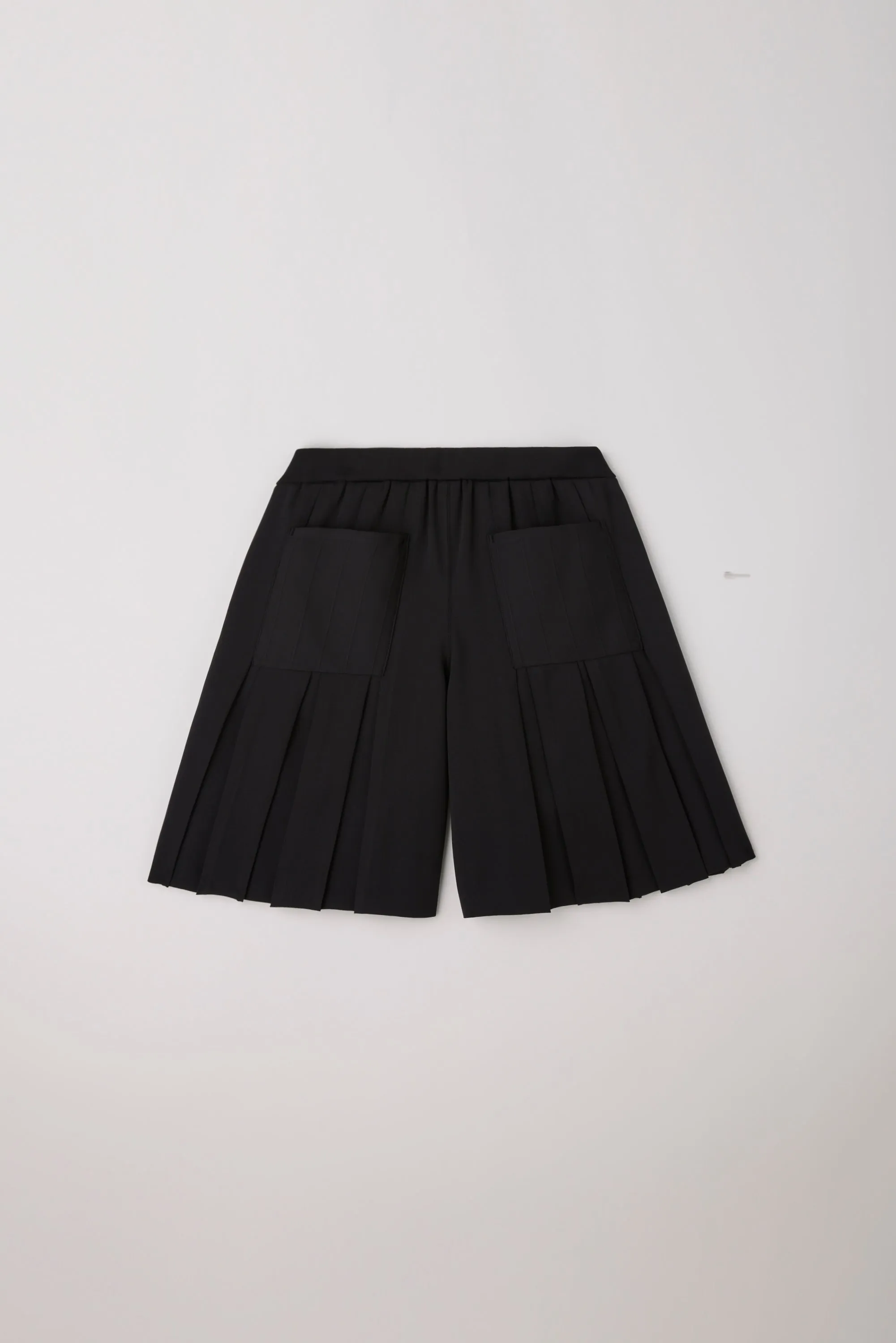 【2027年1月上旬頃配送】WEDGED HALF PANTS sold by CFCL Womens product image thumbnail 3