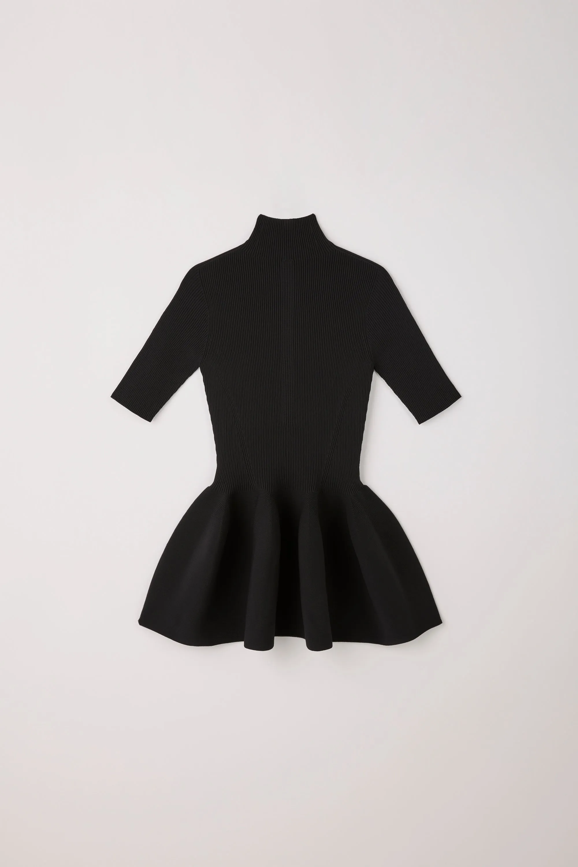 【2027年1月上旬頃配送】POTTERY MOCKNECK SHORT SLEEVE TOP sold by CFCL Womens product image thumbnail 4