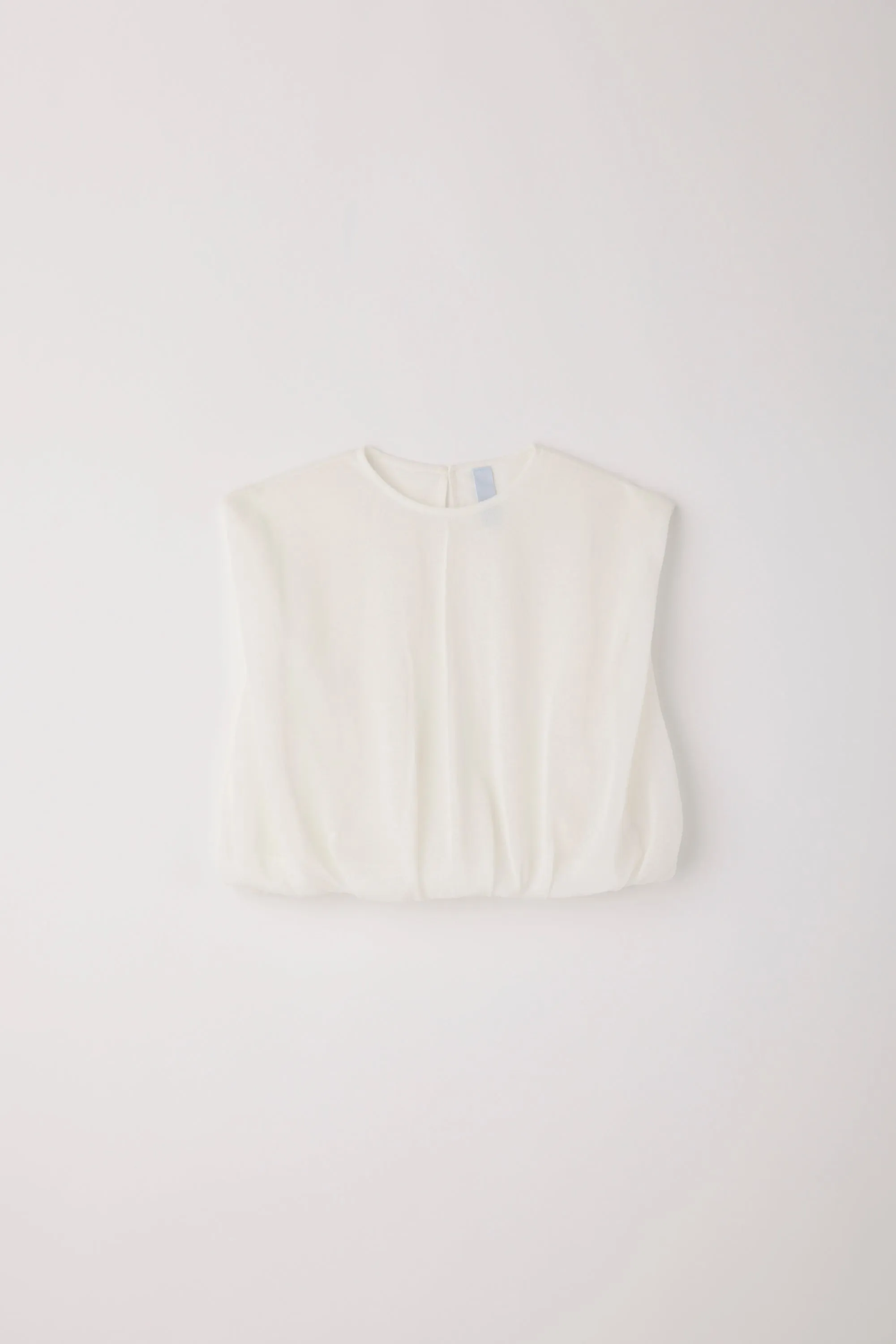 【2027年3月上旬頃配送】OVERWRAPPED TC LUCENT CROPPED SLEEVELESS TOP sold by CFCL Womens product image thumbnail 2