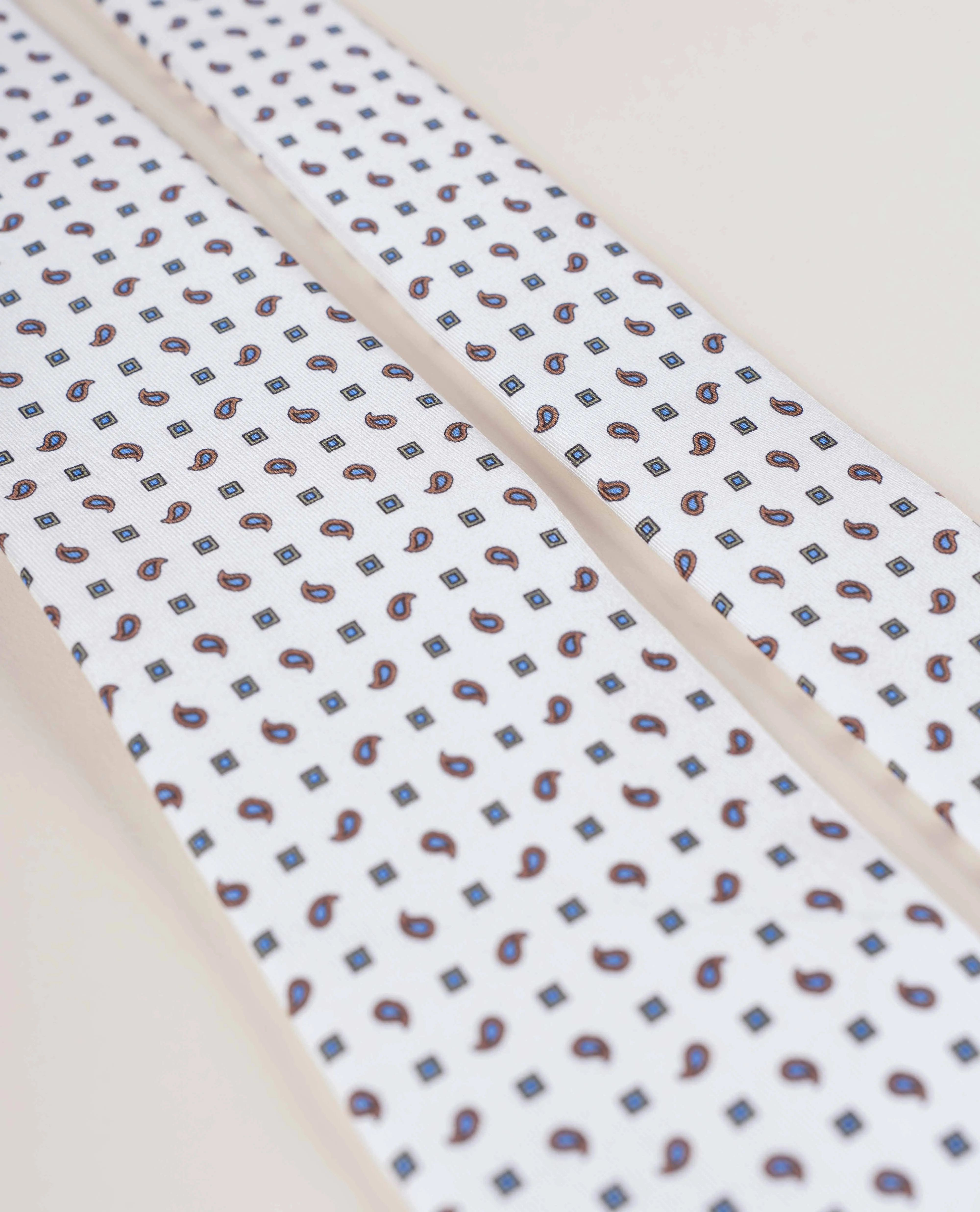 Micro Paisley Print Twill Silk Tie - White sold by Paolo Albizzati product image thumbnail 2