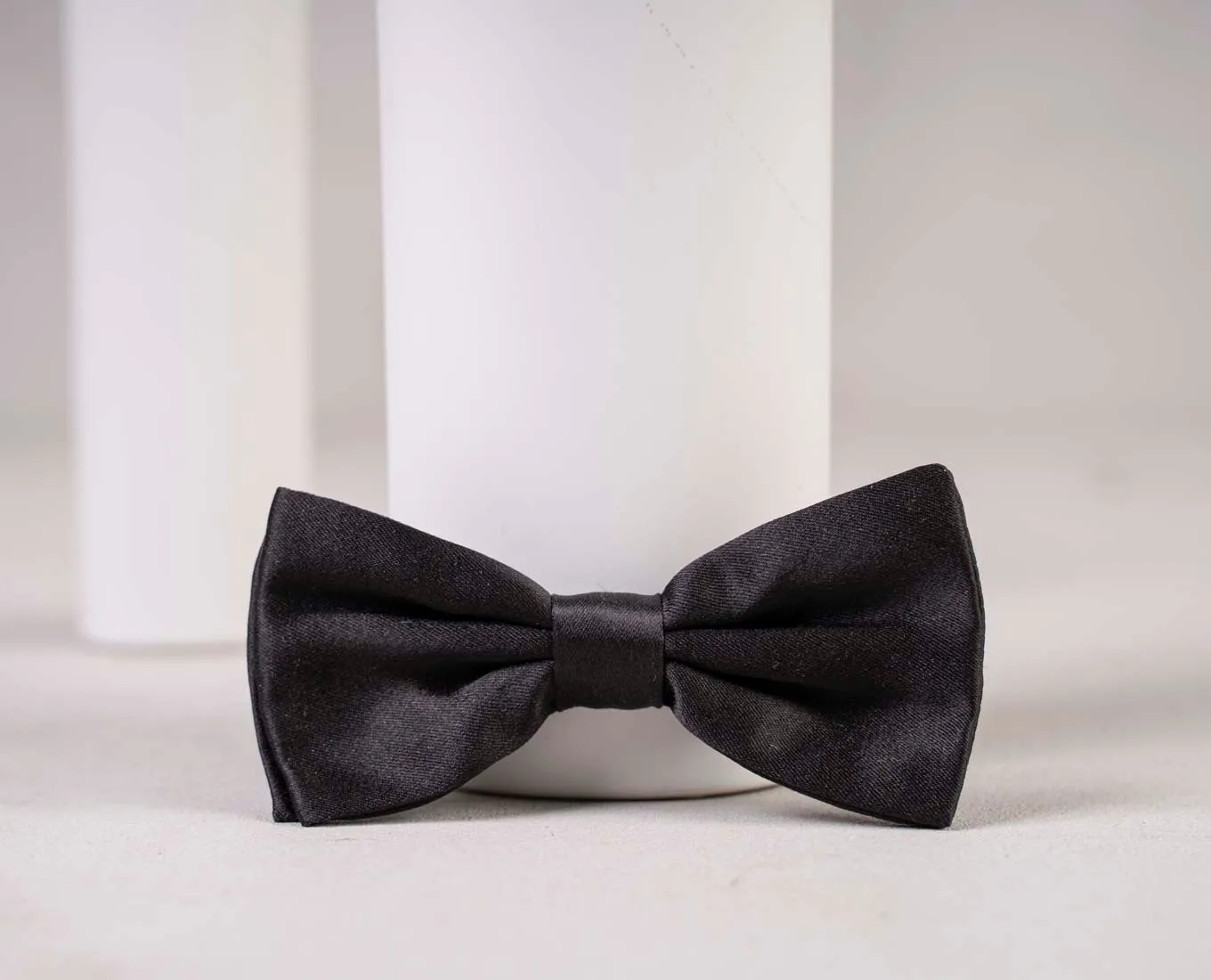 Slim Pre-Tied 6 cm Bow Tie - Black Silk Satin sold by Paolo Albizzati