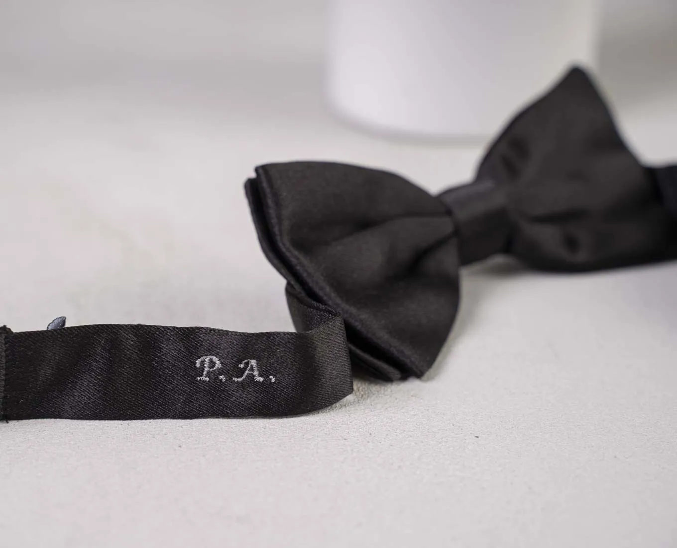 Slim Pre-Tied 6 cm Bow Tie - Black Silk Satin sold by Paolo Albizzati product image thumbnail 2