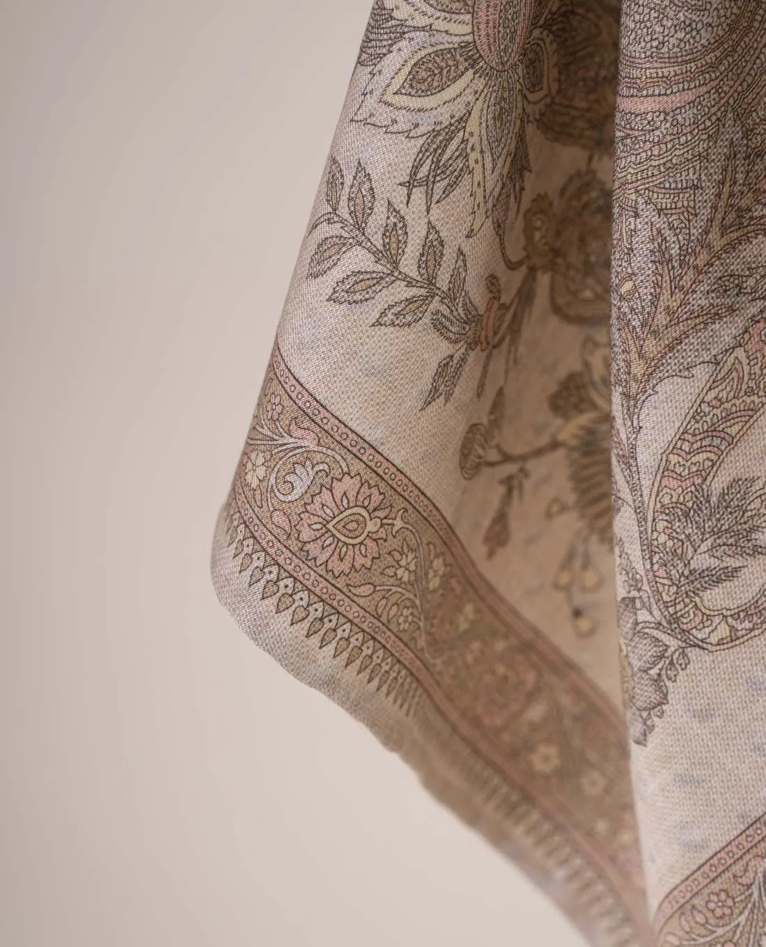 Reversible Silk Cotton Pocket Square - Off-White Foulard Print sold by Paolo Albizzati product image thumbnail 2