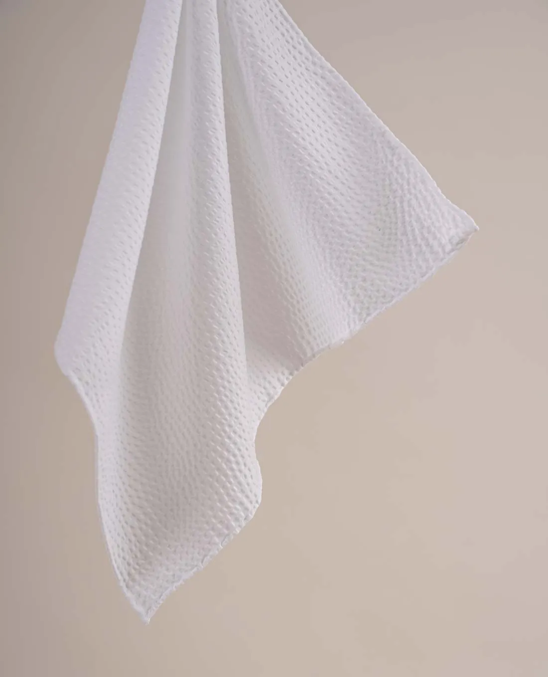 White Plain - Seersucker Cotton Pocket Square sold by Paolo Albizzati