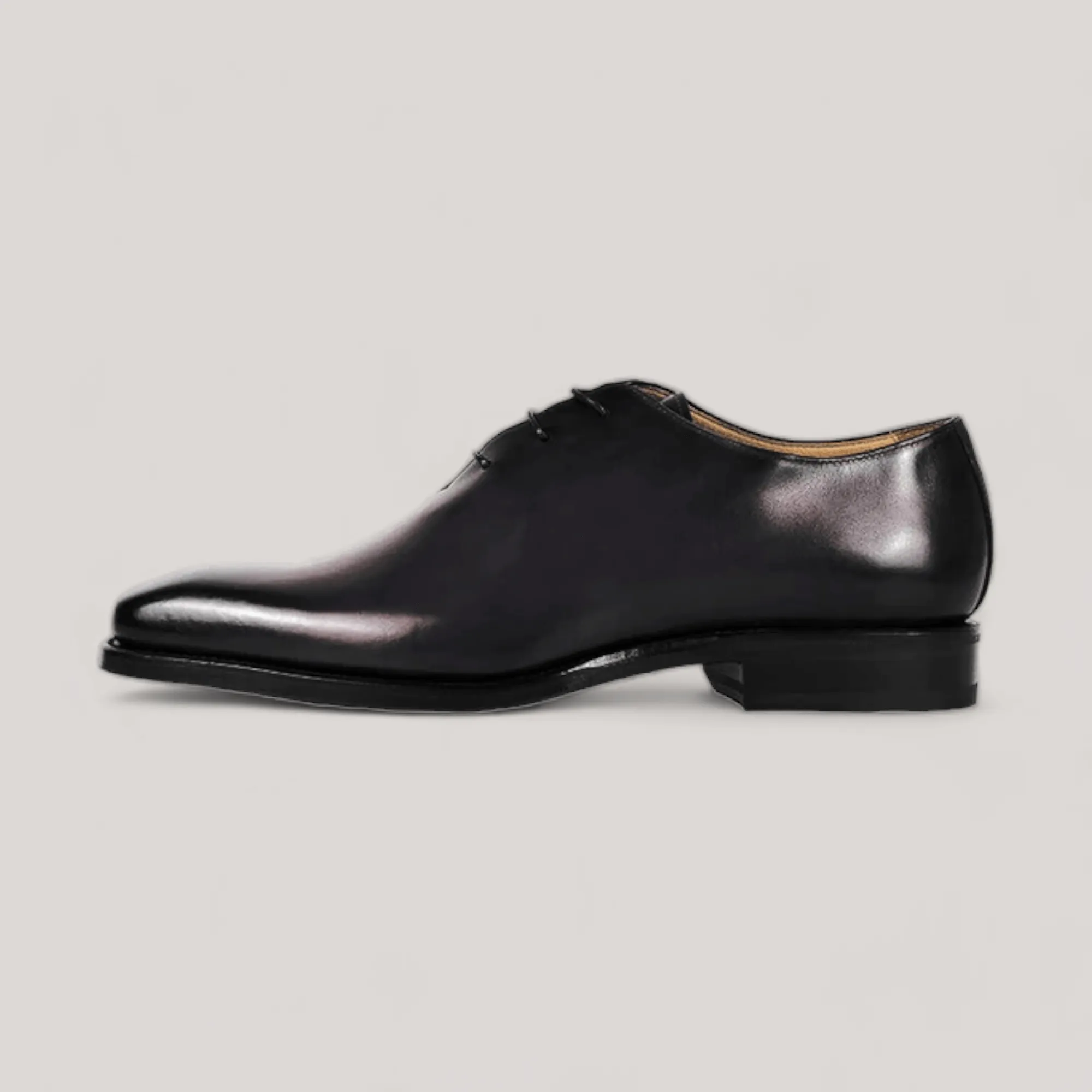 Cernobbio | Black Whole-Cut Oxford Shoes sold by ALLTRUEIST KNITWEAR