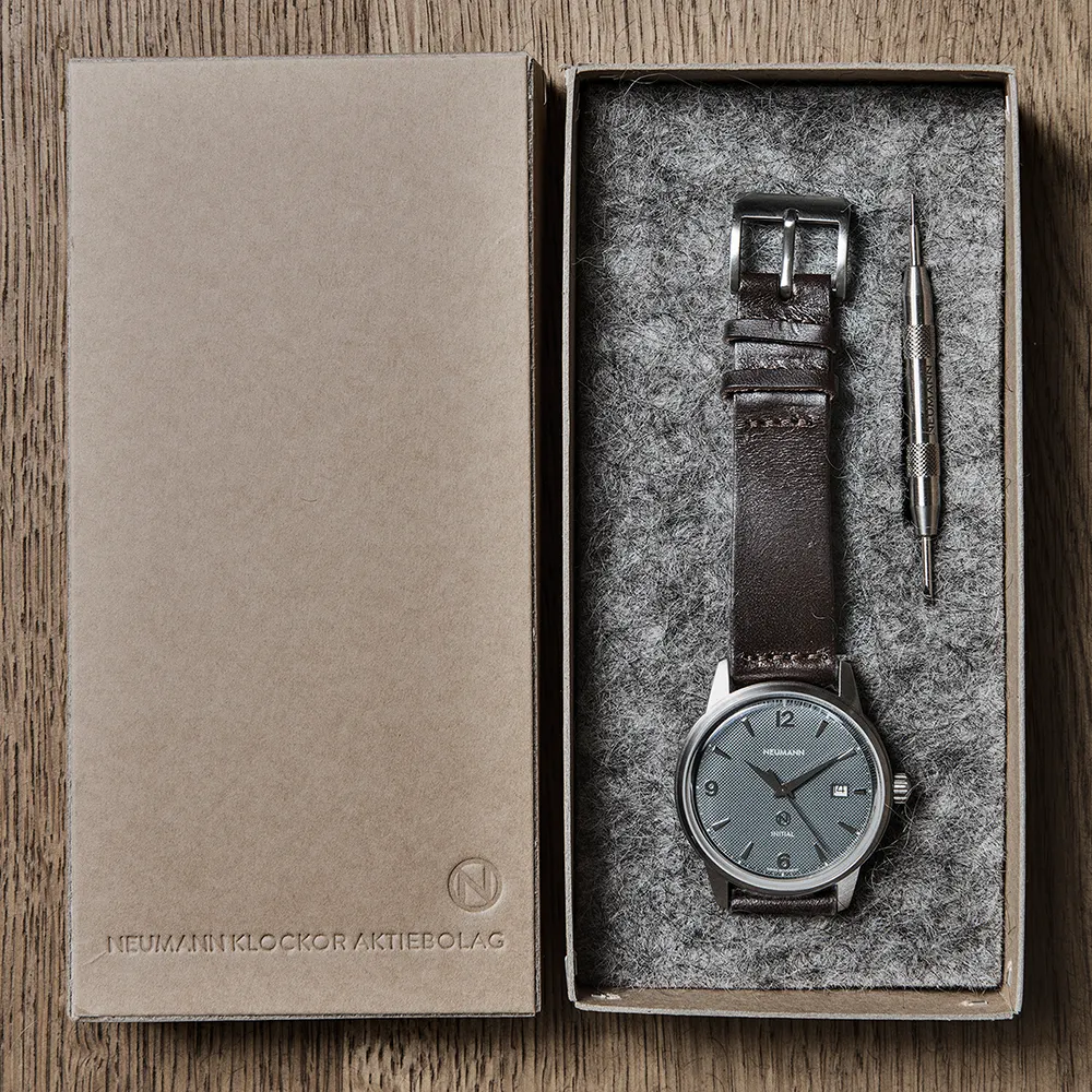 Initial N° 1 | STEEL - BLUE | 40 mm Watch sold by ALLTRUEIST KNITWEAR product image thumbnail 5