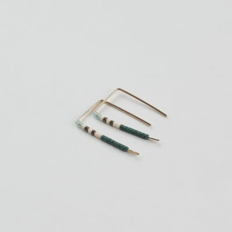 Meera - 14 KT Gold Bar Studs sold by Daldanea