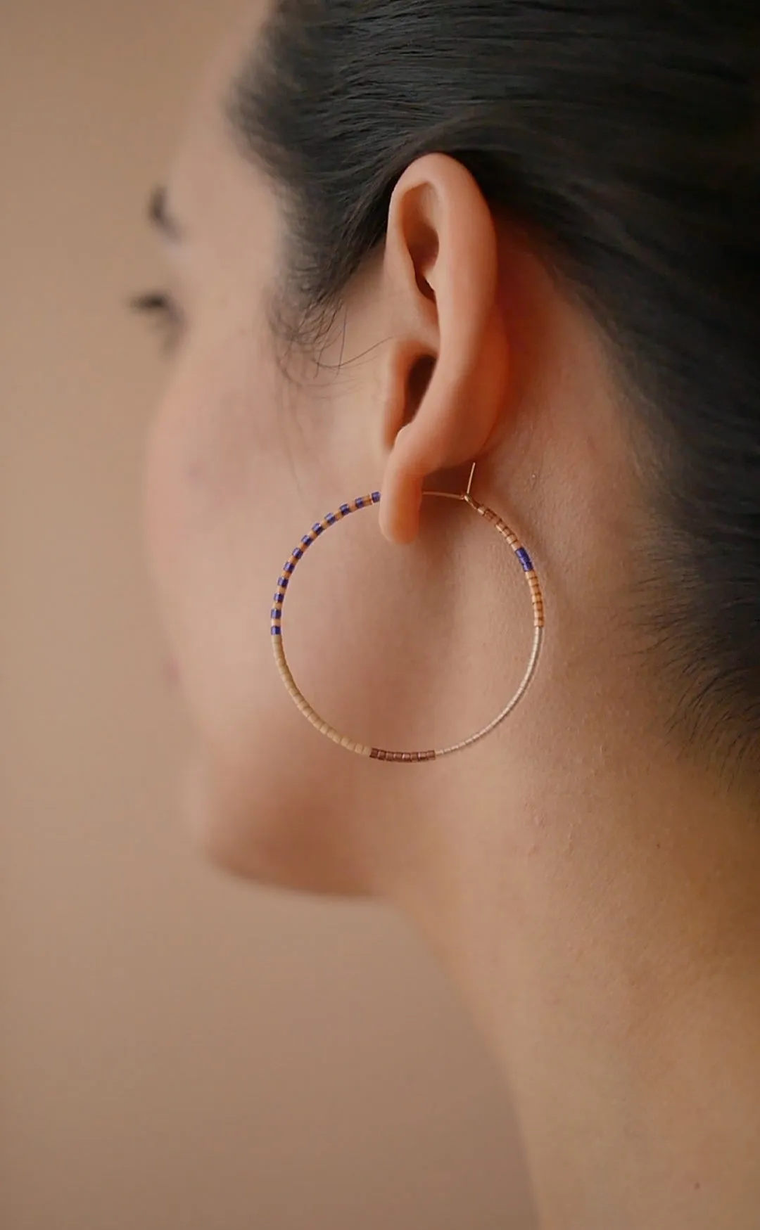 Tunde - 1.25" & 1.75" 14 KT Gold Hoops sold by Daldanea product image thumbnail 3