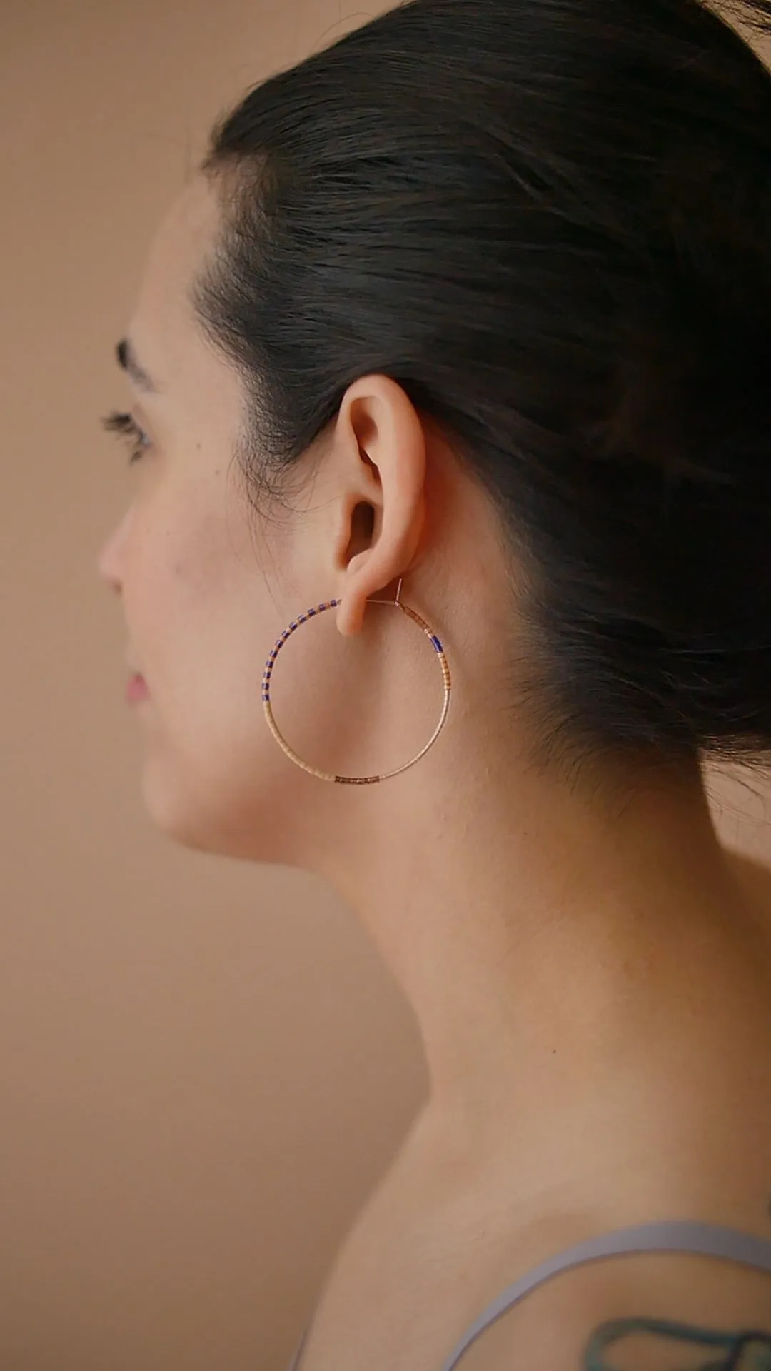 Tunde - 1.25" & 1.75" 14 KT Gold Hoops sold by Daldanea product image thumbnail 2