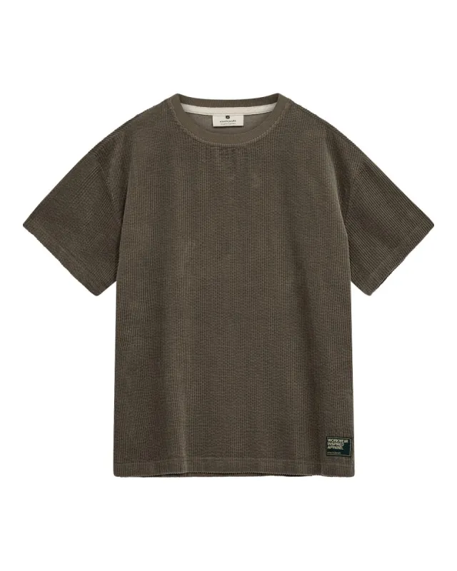 AKVILLADS CORDUROY S/S TEE - Deep Lichen Green sold by anerkjendt