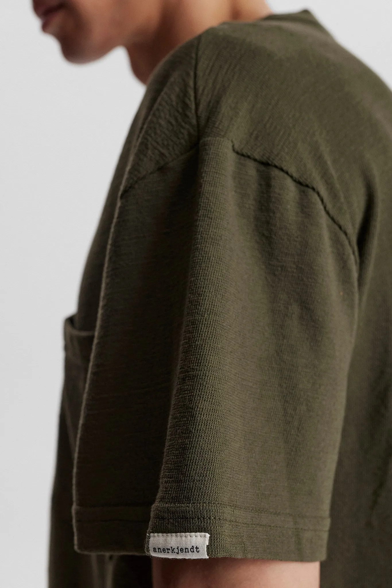 AKKIKKI S/S STRUCTURE TEE - Forest night sold by anerkjendt product image thumbnail 5