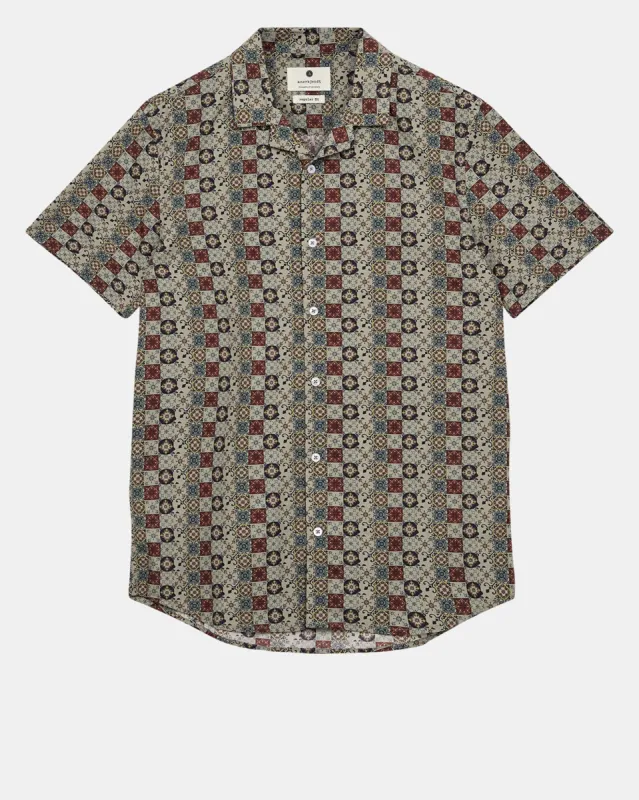 AKLEO S/S POPLIN AOP  - Chocolate Brown sold by anerkjendt