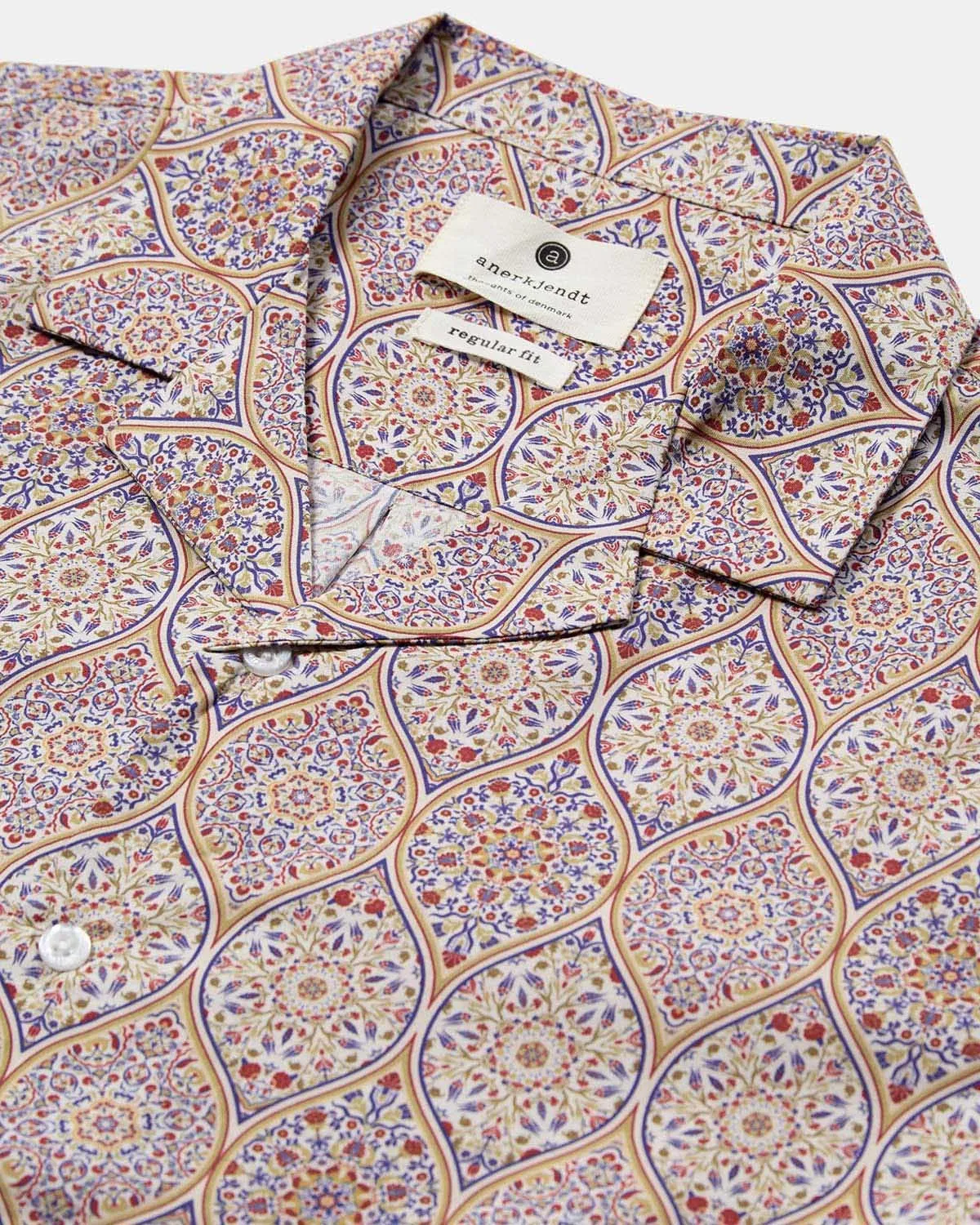 AKLEO S/S POPLIN AOP - Golden Yellow sold by anerkjendt product image thumbnail 3