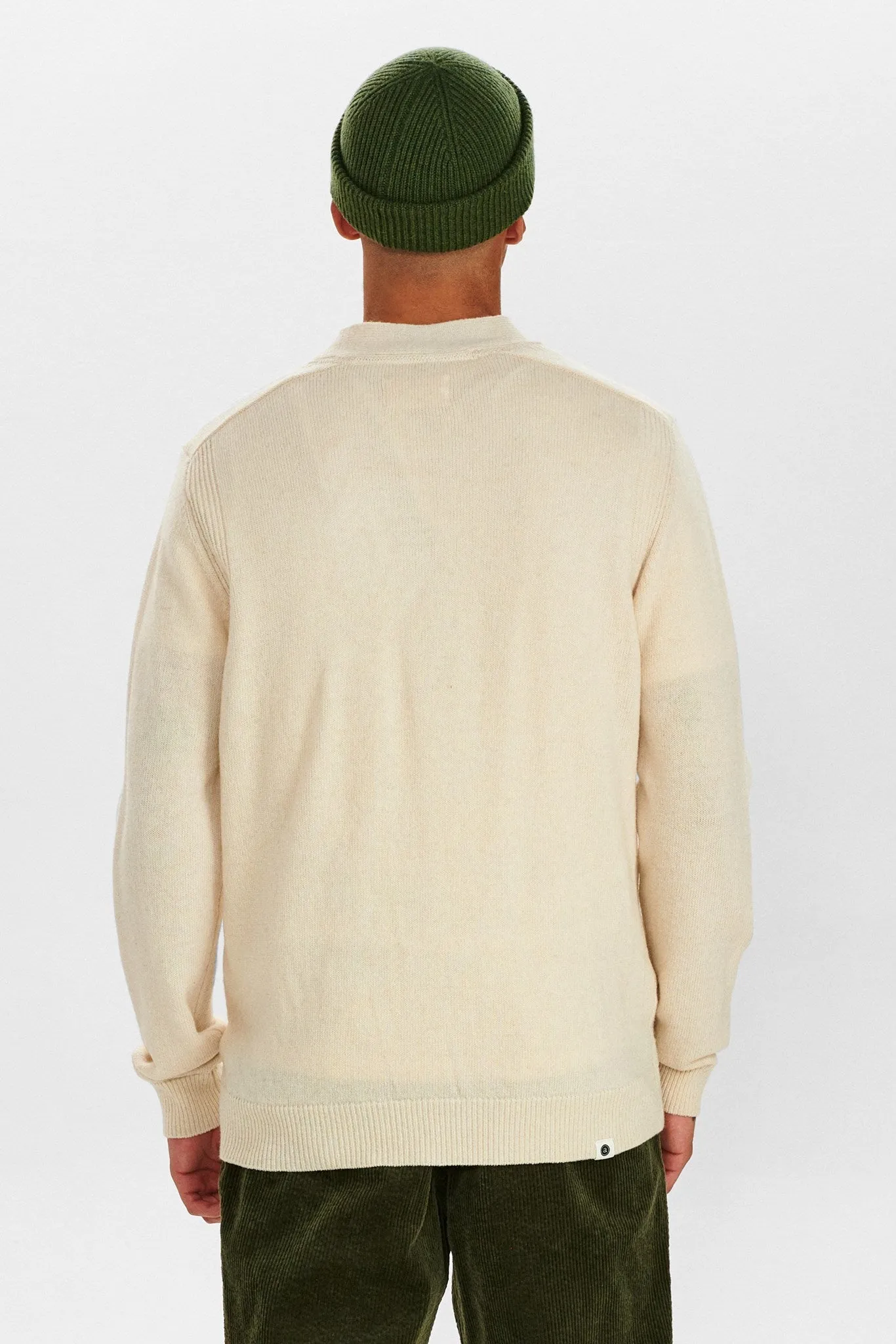 AKSVEND LAMBSWOOL CARDIGAN - Tofu sold by anerkjendt product image thumbnail 2