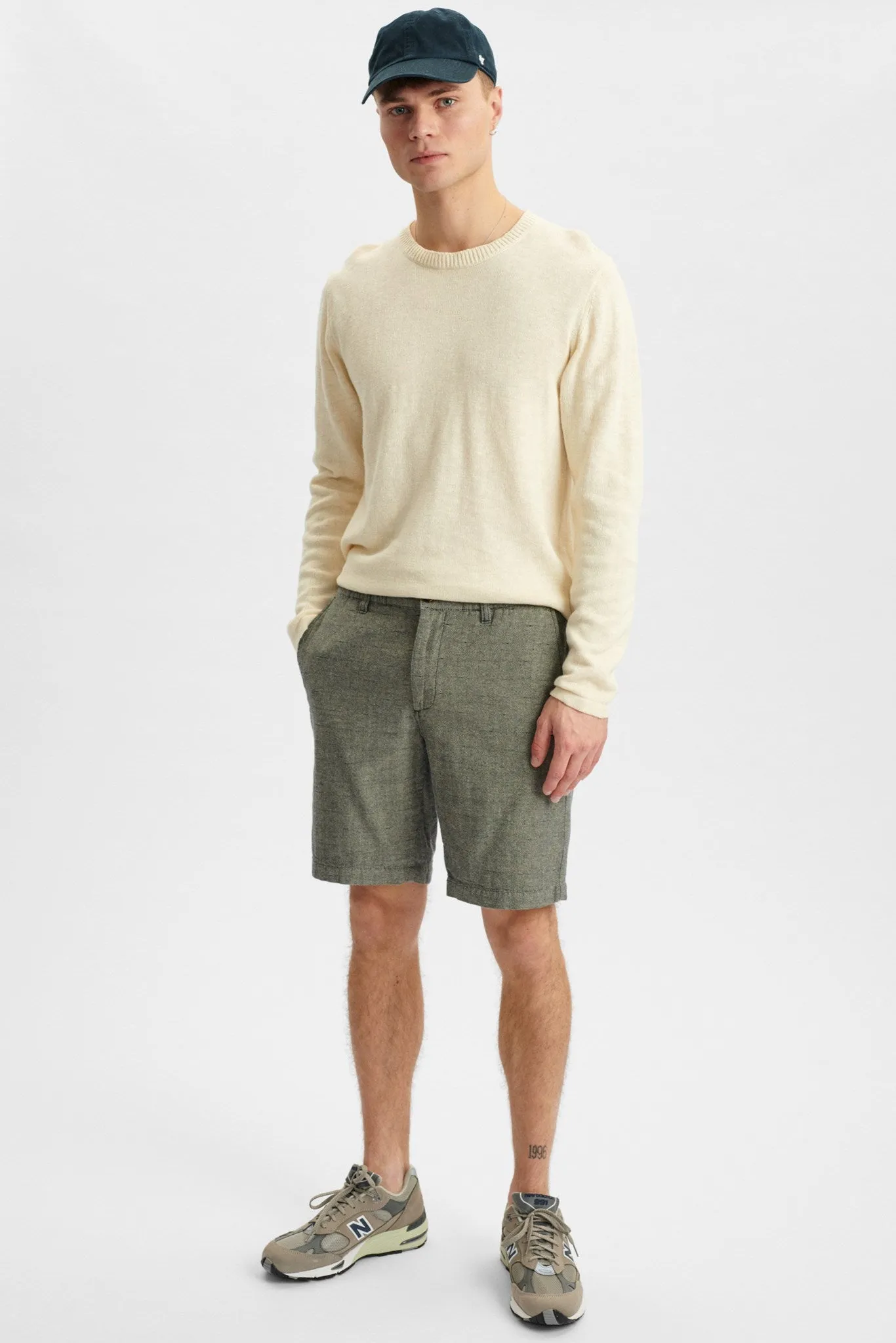 AKLT JOHN STRIPE SHORTS - White sold by anerkjendt product image thumbnail 3