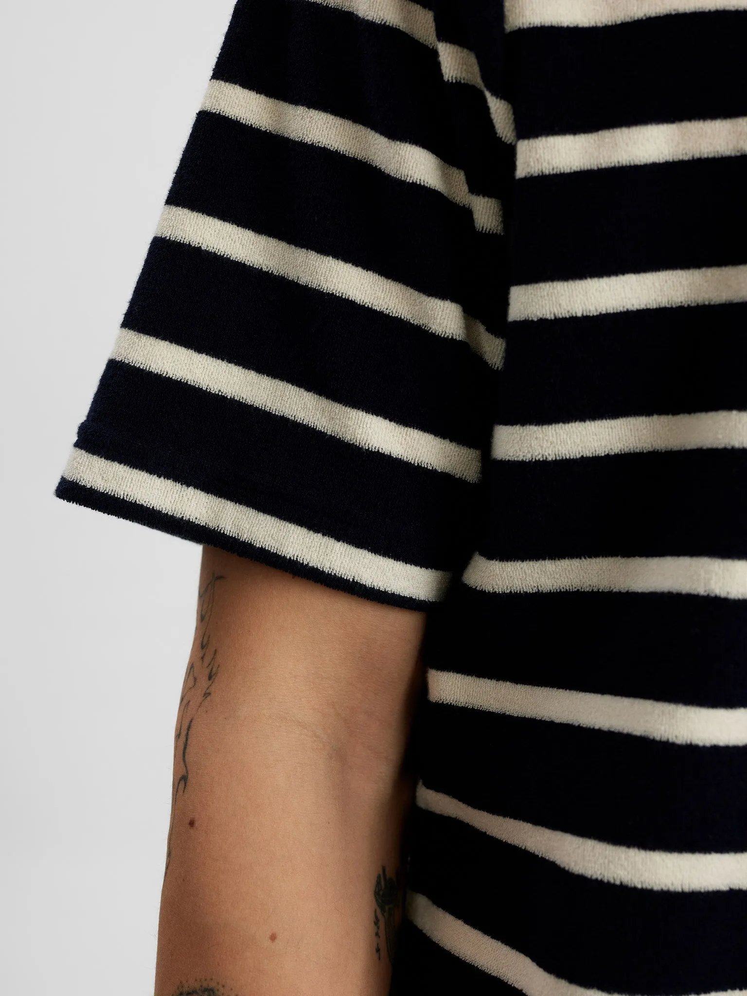 AKKIKKI FROTTE STRIPE TEE - Sky Captain sold by anerkjendt product image thumbnail 4