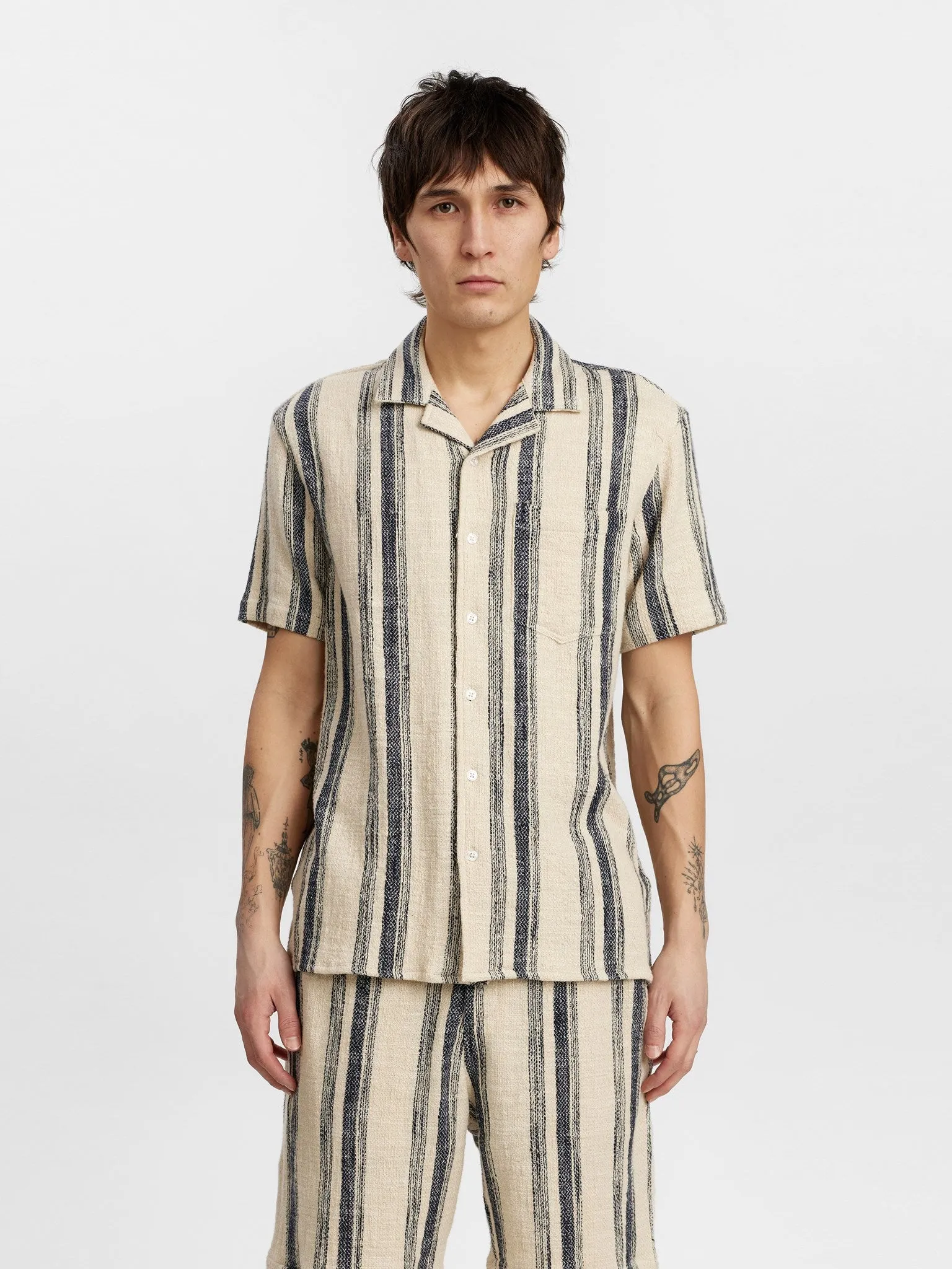 AKLEON STRUCSTURE S/S SHIRT - Tofu sold by anerkjendt