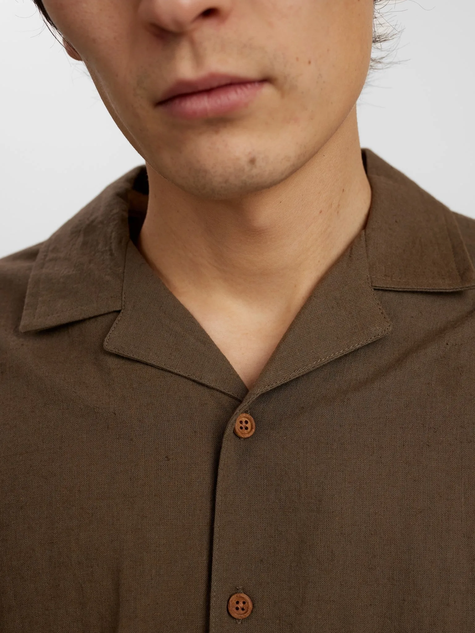 AKLEO S/S COT/LINEN SHIRT - Cub sold by anerkjendt product image thumbnail 2