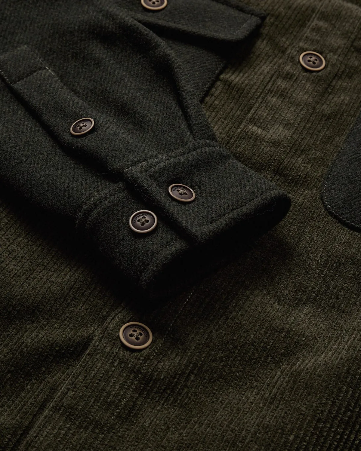 AKOSCAR CORD MIX OVERSHIRT - Olivine sold by anerkjendt product image thumbnail 3