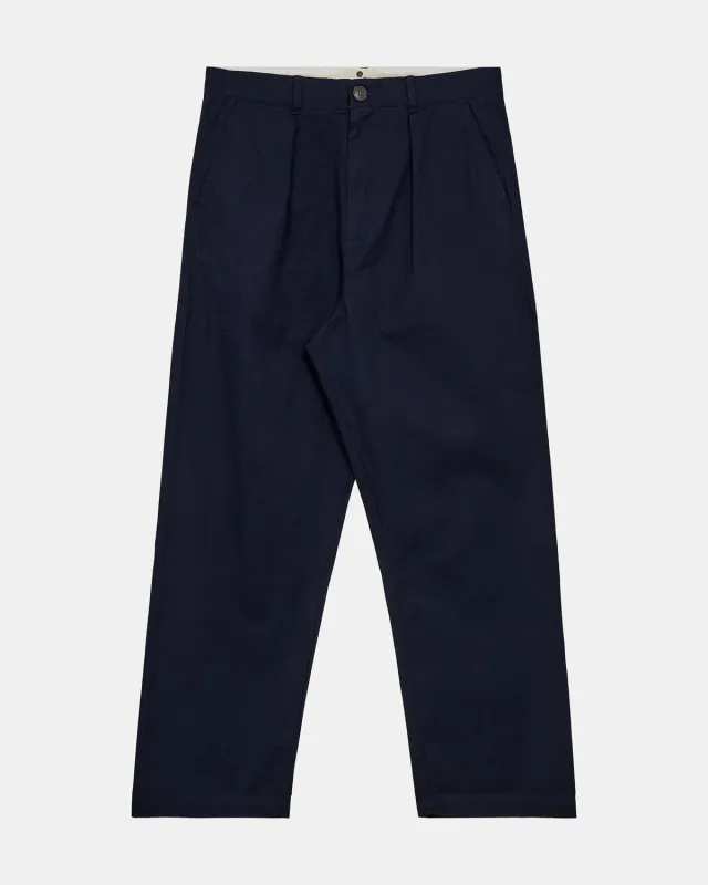 AKJAKOB COTTON PLEAT PANTS - Sky Captain sold by anerkjendt