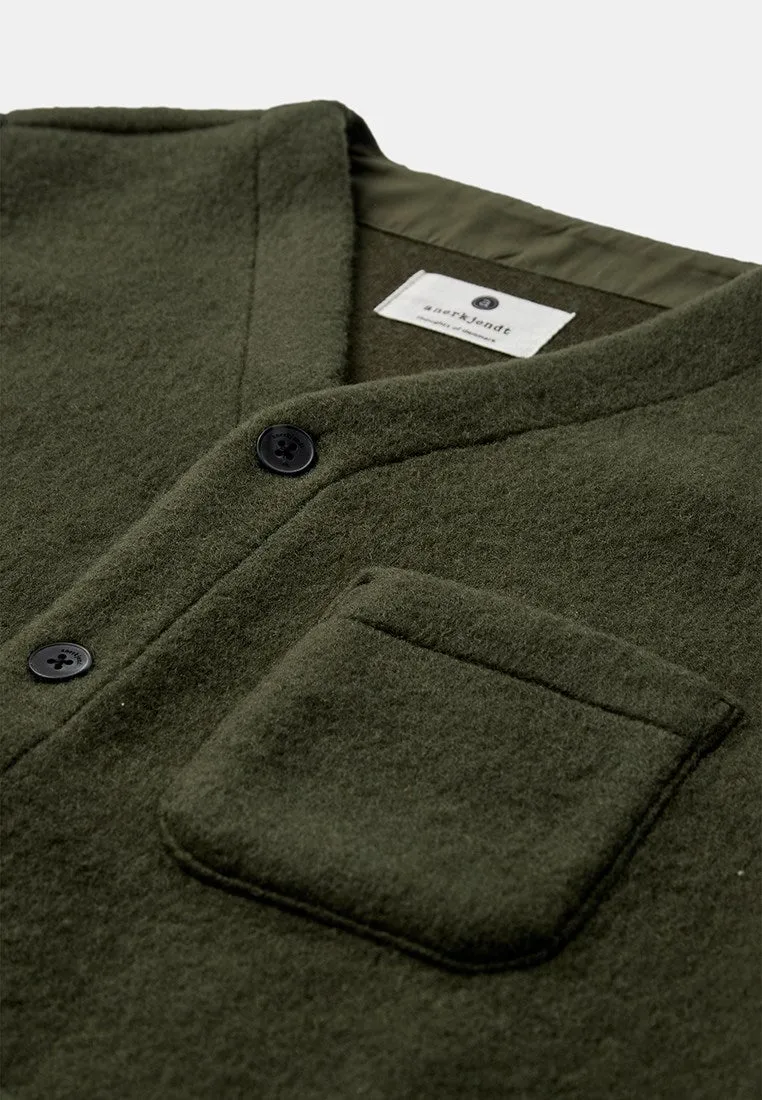 AKRAMSUS BOILED WOOL - Forest night sold by anerkjendt product image thumbnail 2