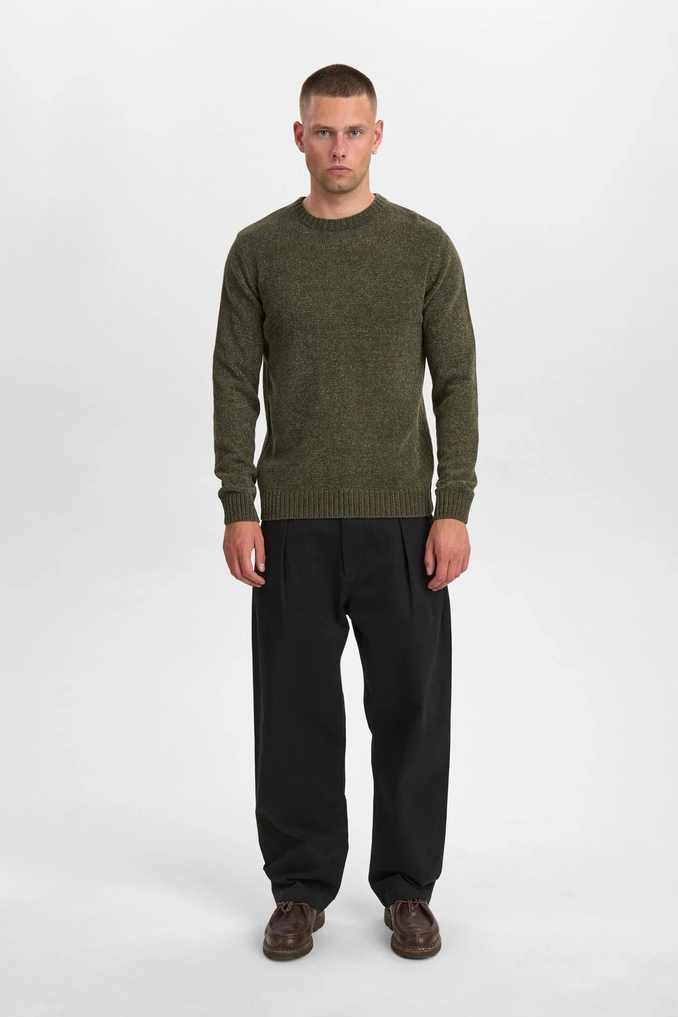 AKSUNE CHENILLE KNIT - Forest night sold by anerkjendt product image thumbnail 5