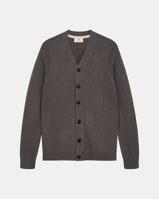 AKSVEND LAMBSWOOL CARDIGAN - Granite Gray sold by anerkjendt