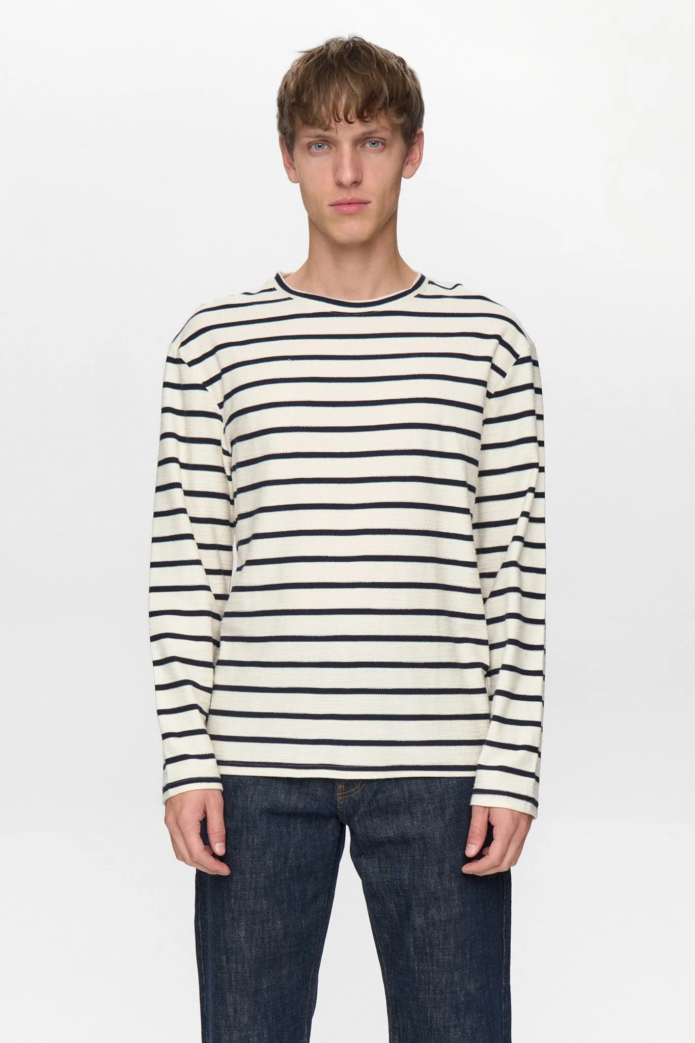 AKSANDER SWEAT - Tofu sold by anerkjendt product image thumbnail 3