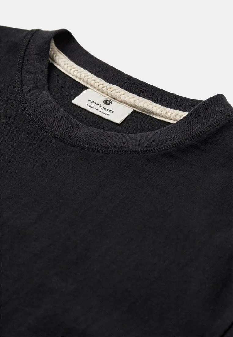 AKVILLADS S/S TEE - Caviar sold by anerkjendt product image thumbnail 2