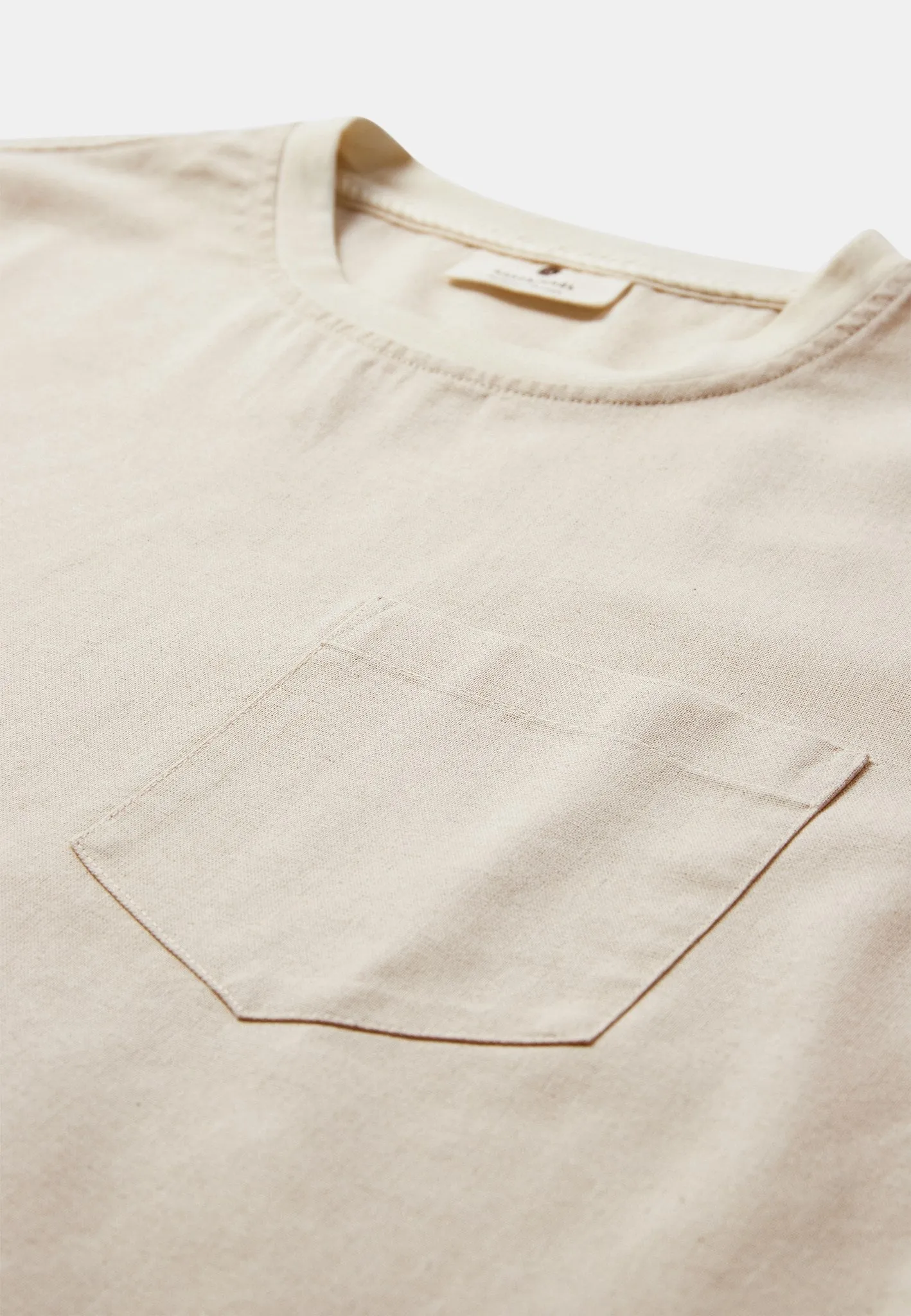 AKVILLADS COT/LIN/VIS S/S TEE - Brown rice melange sold by anerkjendt product image thumbnail 2