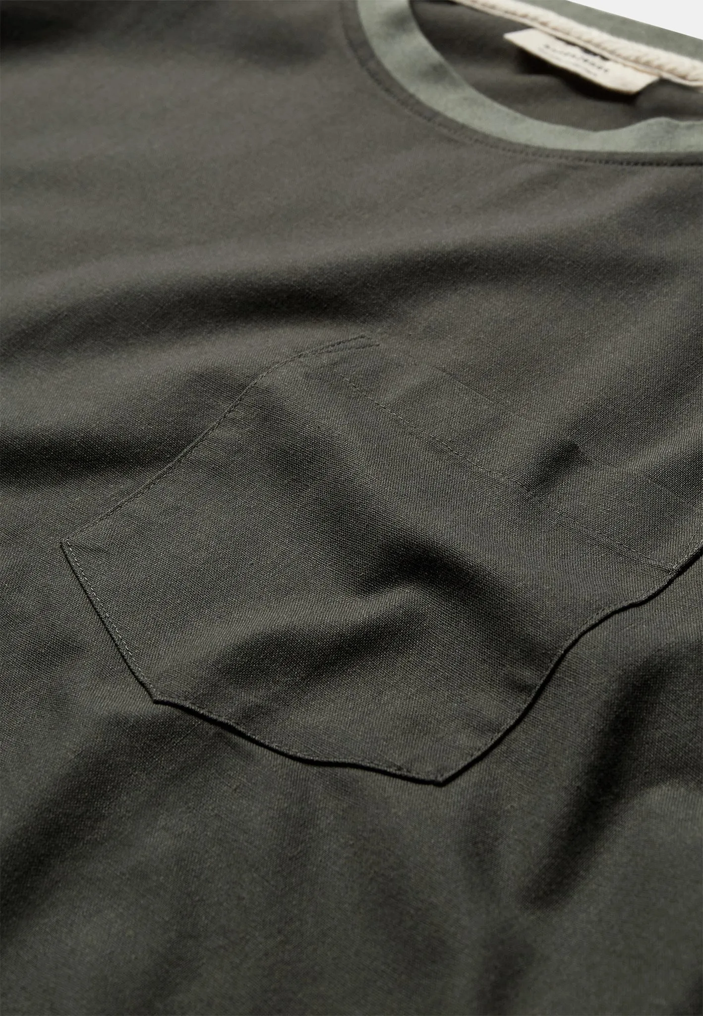 AKVILLADS COT/LIN/VIS S/S TEE - Forest night sold by anerkjendt product image thumbnail 2