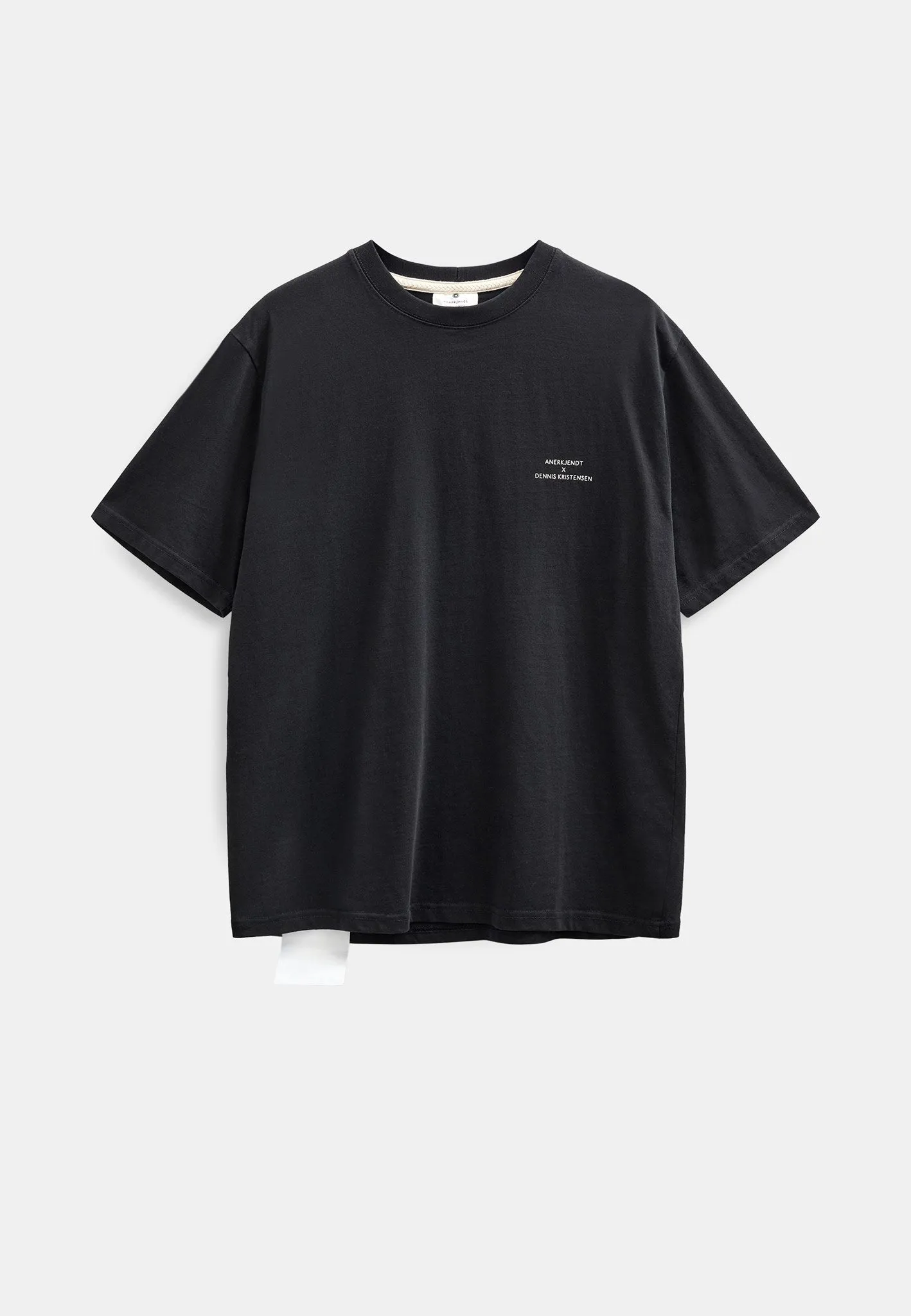 AKVILLADS AXDK8 SS TEE - Caviar sold by anerkjendt product image thumbnail 2