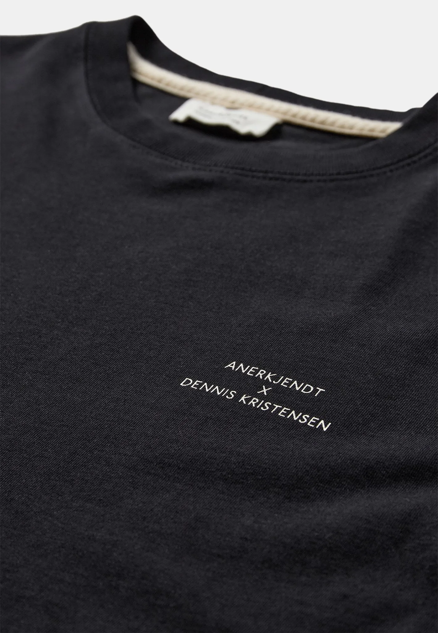 AKVILLADS AXDK8 SS TEE - Caviar sold by anerkjendt product image thumbnail 3
