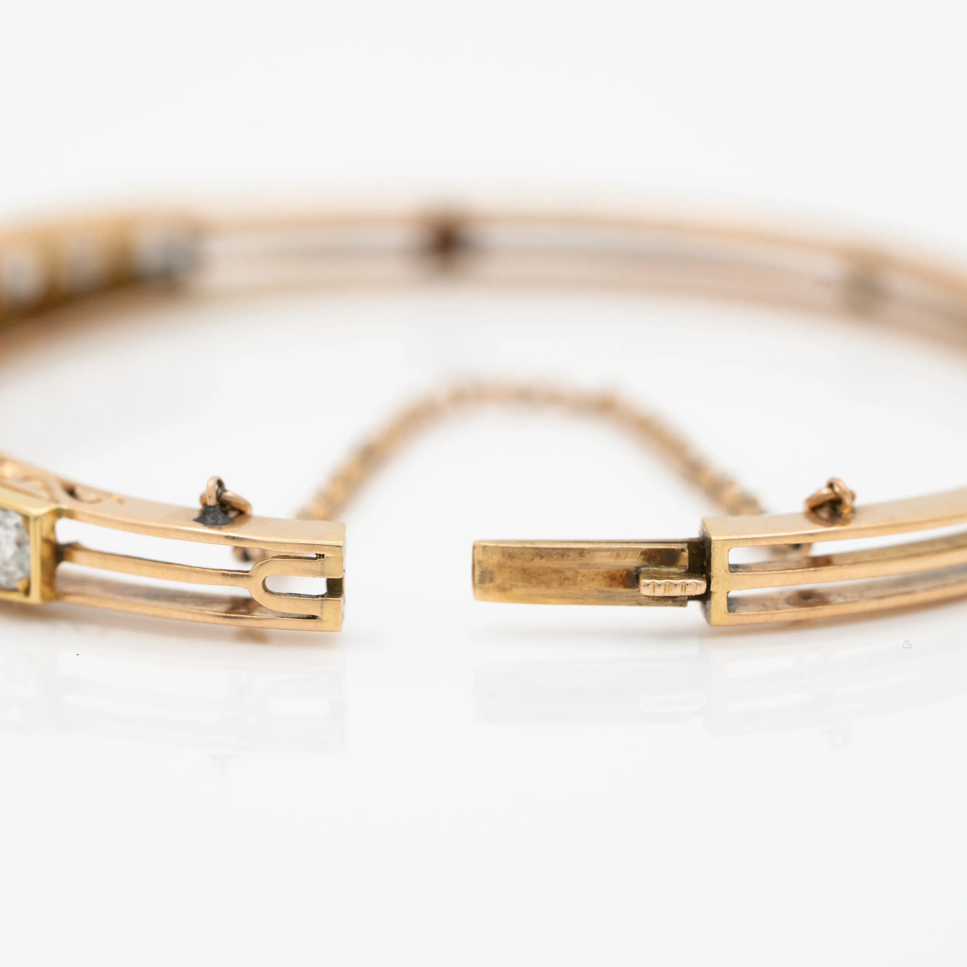 VICTORIAN ANTIQUE 15K YELLOW GOLD AND DIAMOND BRACELET 4.50CTS c. 1880s sold by Stephanie Windsor product image thumbnail 4