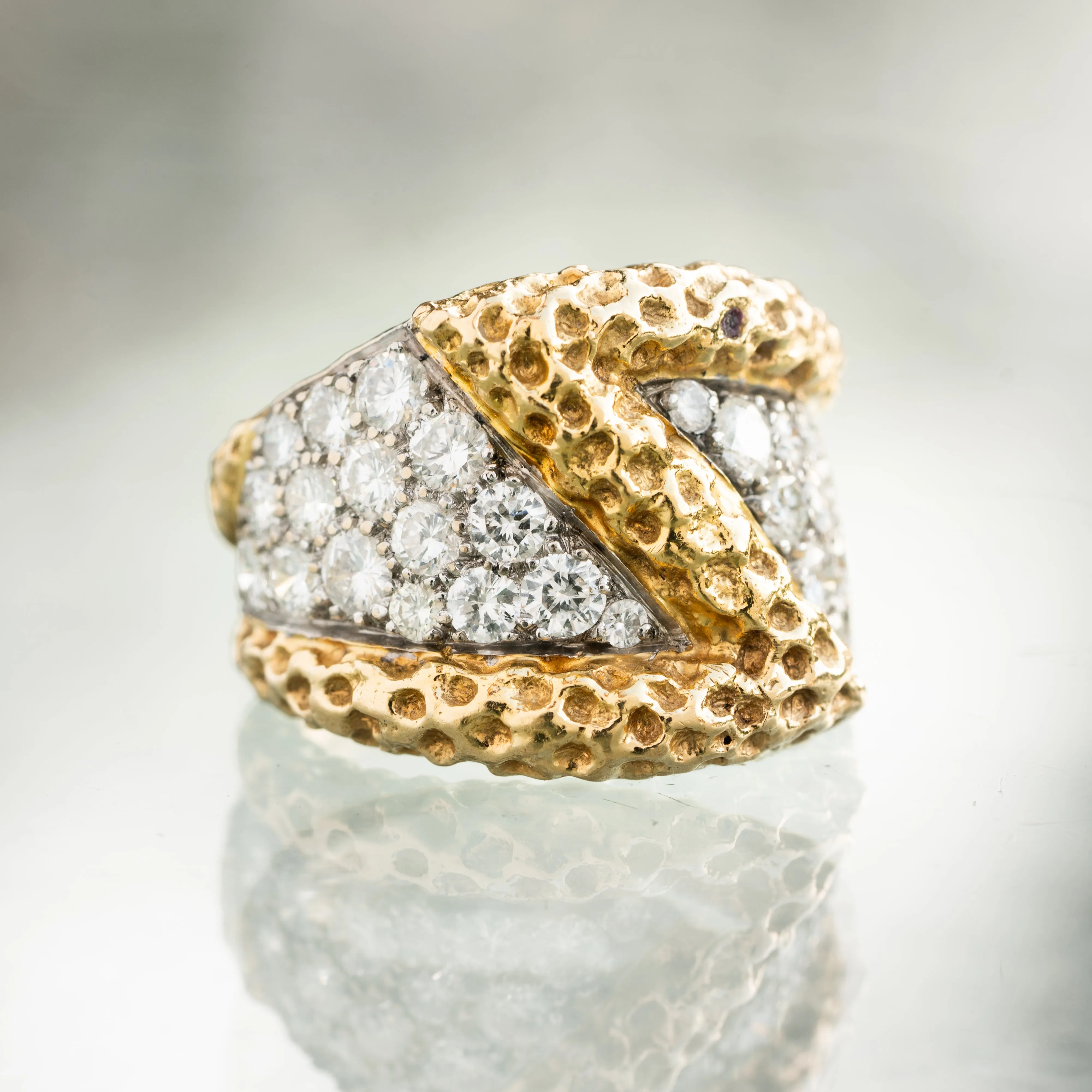 KUTCHINSKY HAND FORGED 18K YELLOW GOLD AND DIAMOND CLUSTER RING sold by Stephanie Windsor product image thumbnail 3