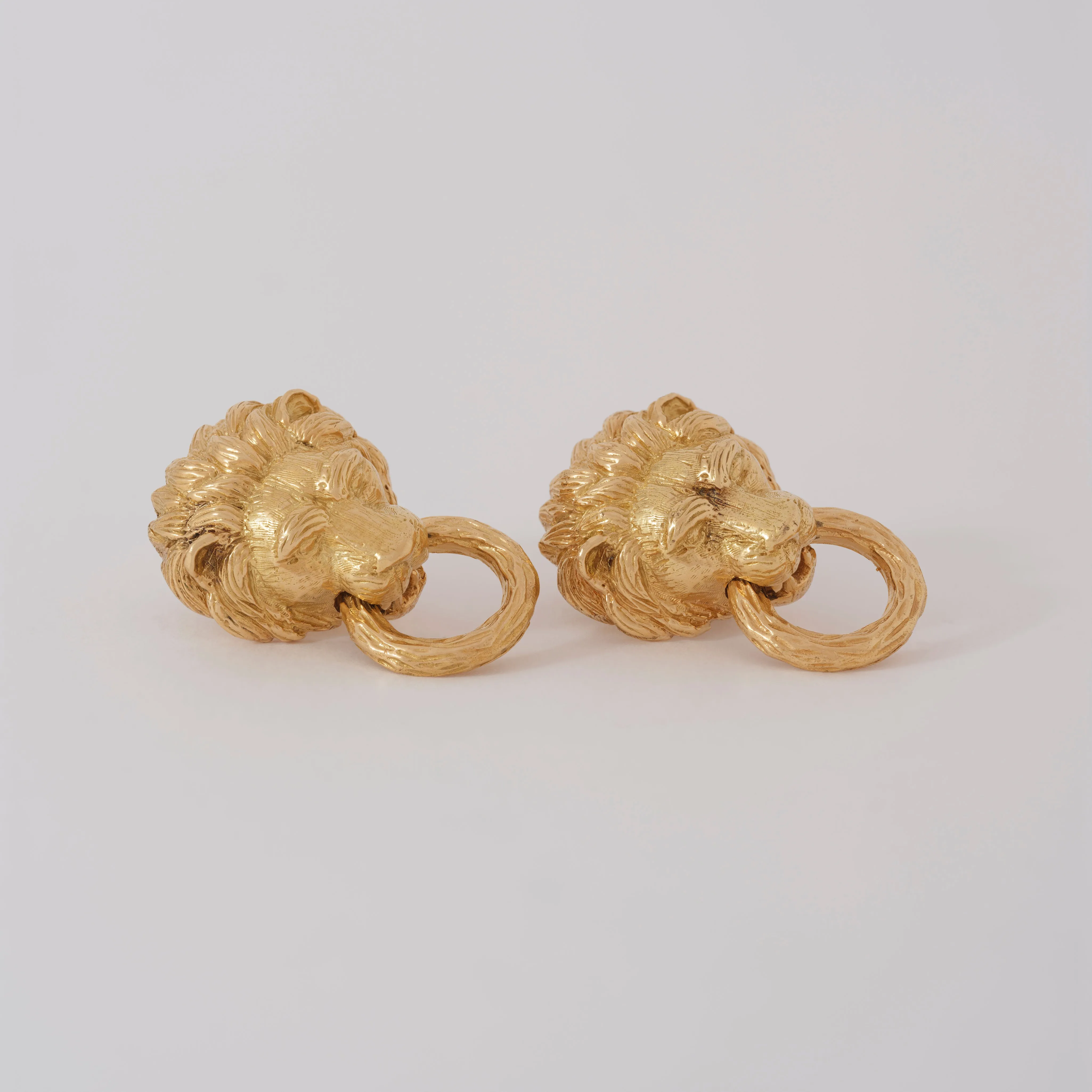 VAN CLEEF & ARPELS LIONS sold by Stephanie Windsor product image thumbnail 2